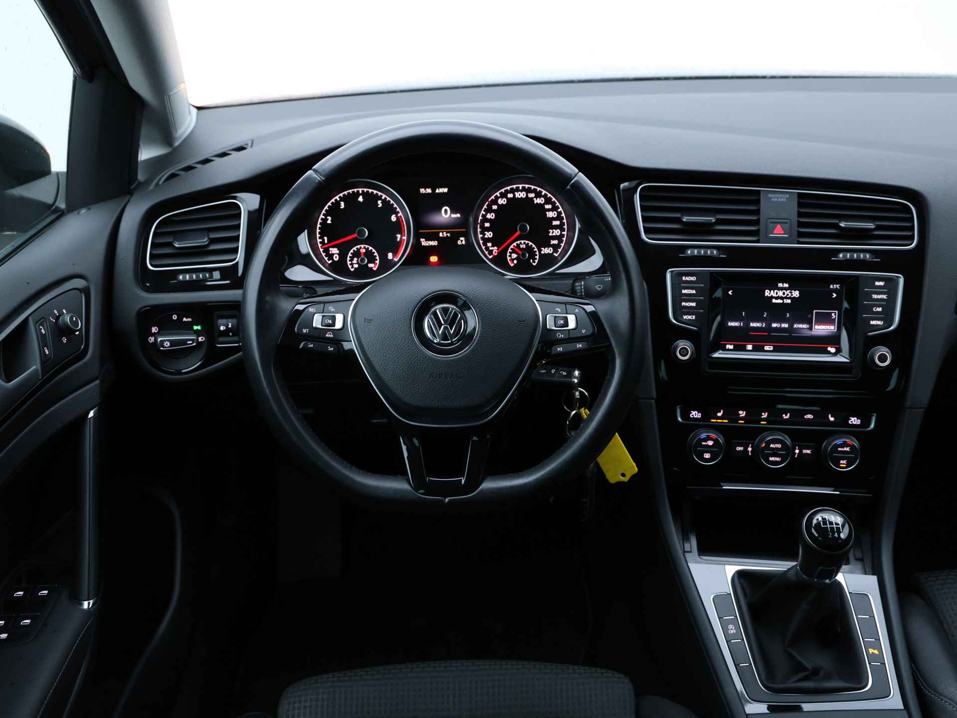 Volkswagen Golf 1.2 TSI Business Edition 105PK I Navigatie I Stoelverwarming I Cruise control I Spiegelpakket I Trekhaak - 22/38