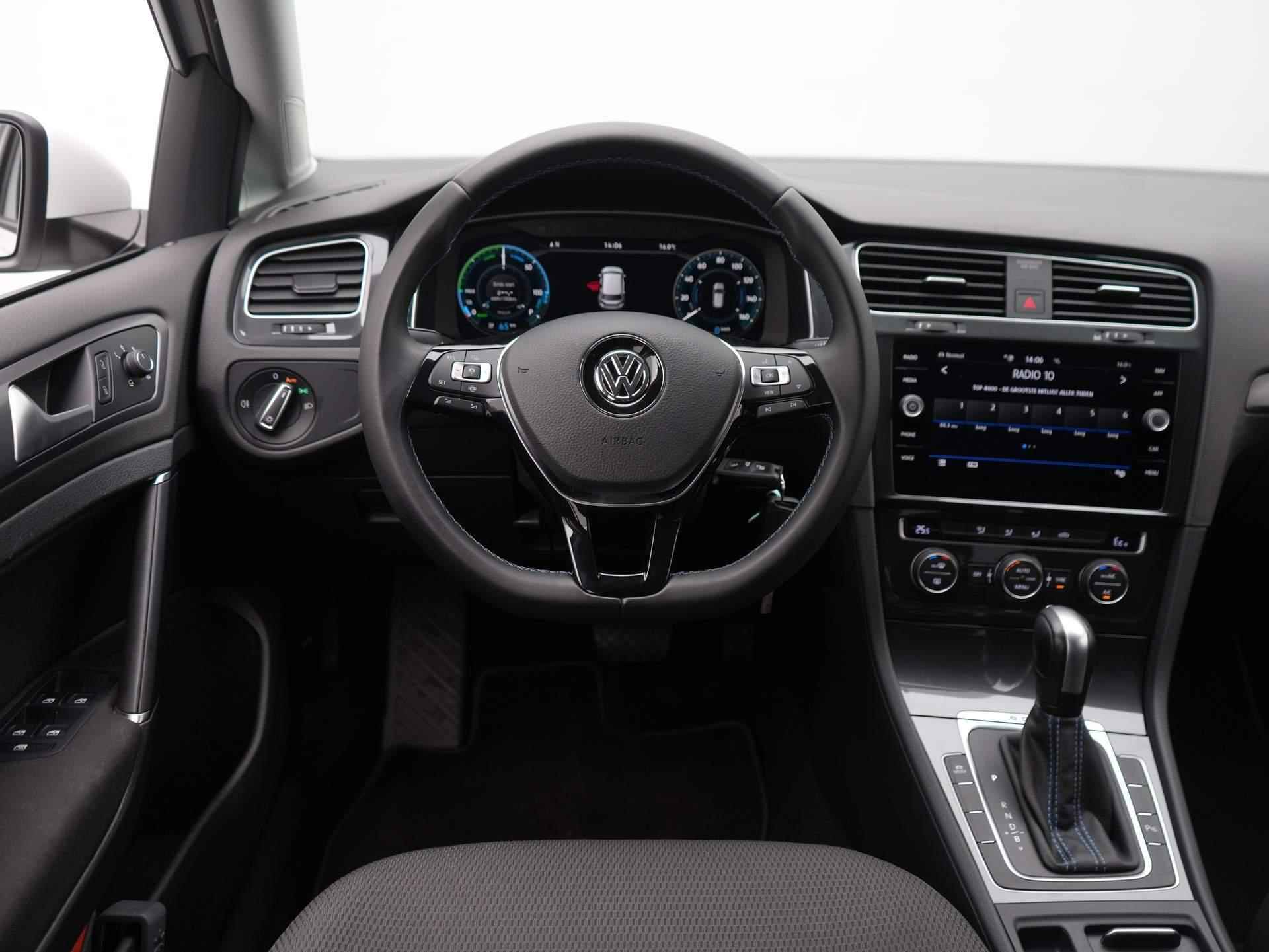 Volkswagen e-Golf E-DITION Navigatie - Cruise - 17 Inch - 13/45