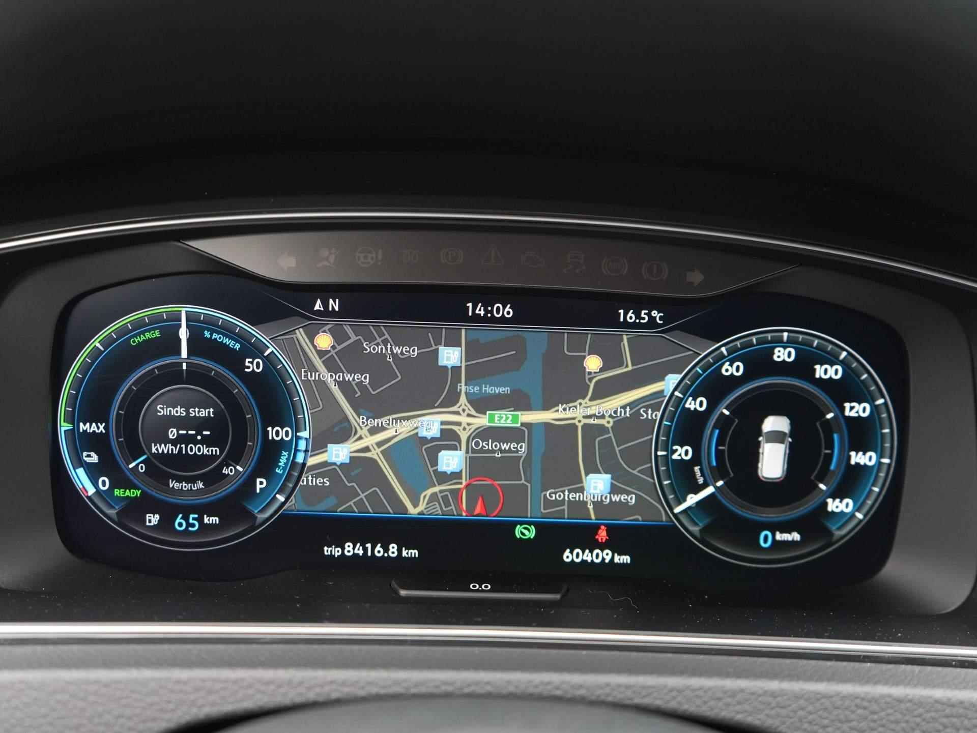 Volkswagen e-Golf E-DITION Navigatie - Cruise - 17 Inch - 14/45