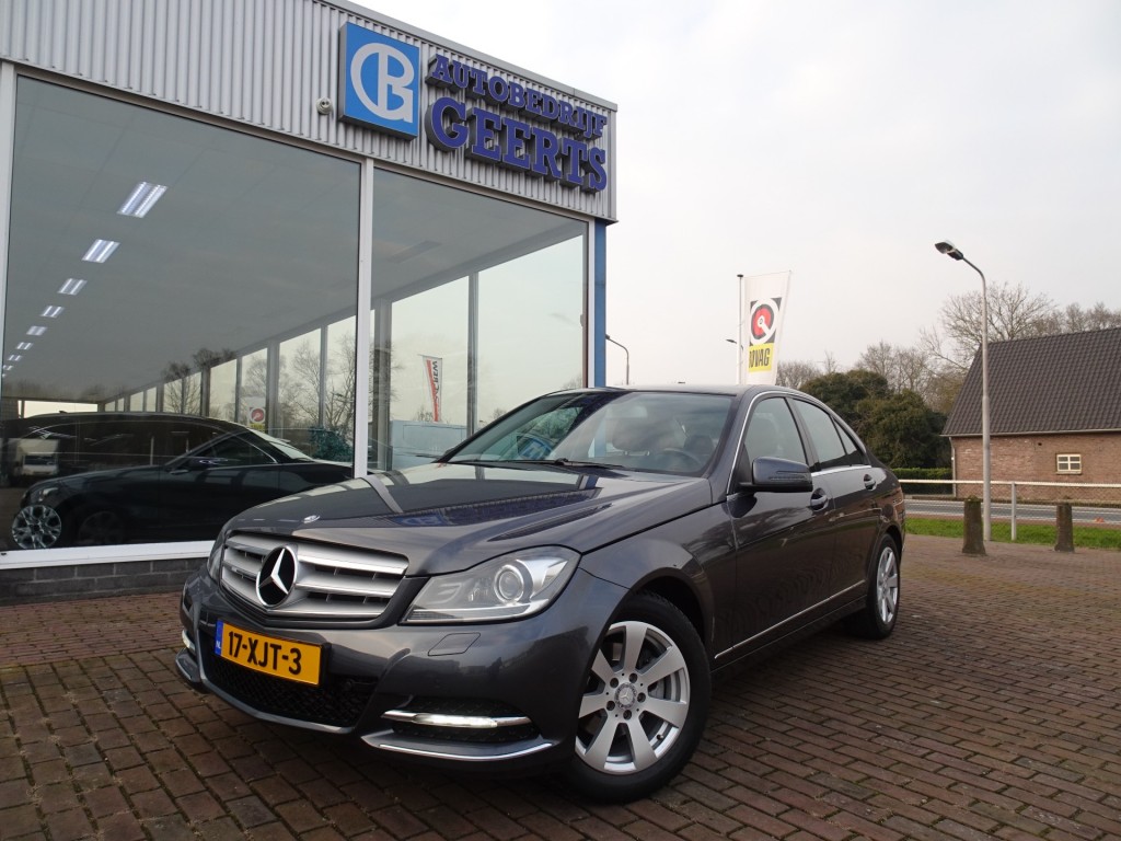 MERCEDES-BENZ C-klasse 180 Business Class Avantgarde Xenon/Navi/PDC/Trekhaak/Clima/Half