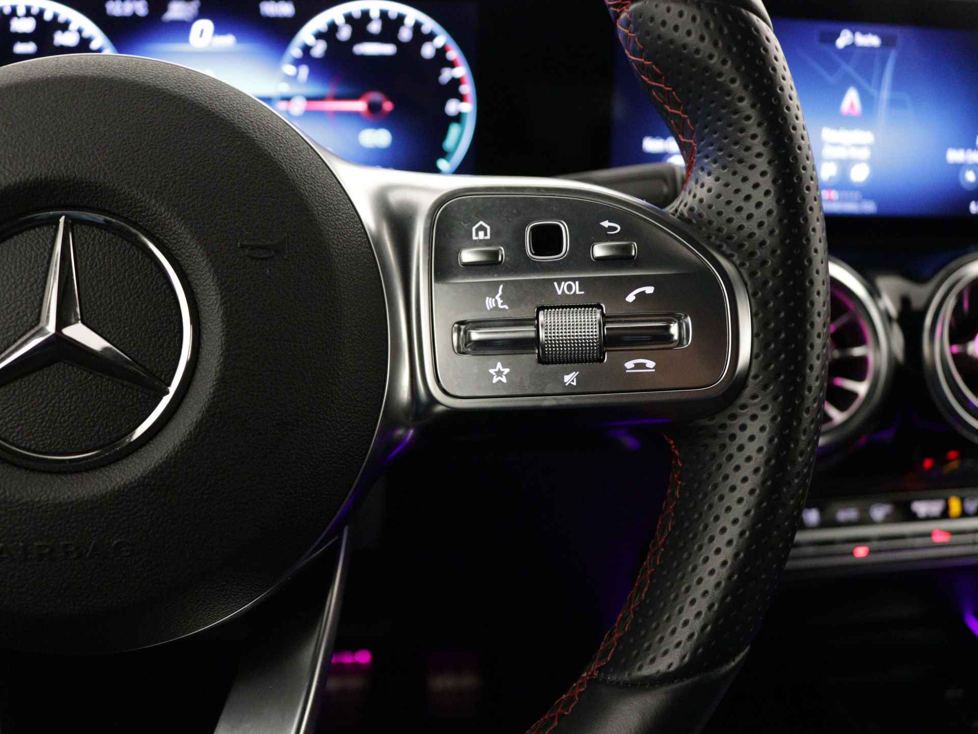 Mercedes-Benz GLA 250 e AMG Limited | AMG Styling | Trekhaak | Achteruitrijcamera | Night pakket | - 21/40