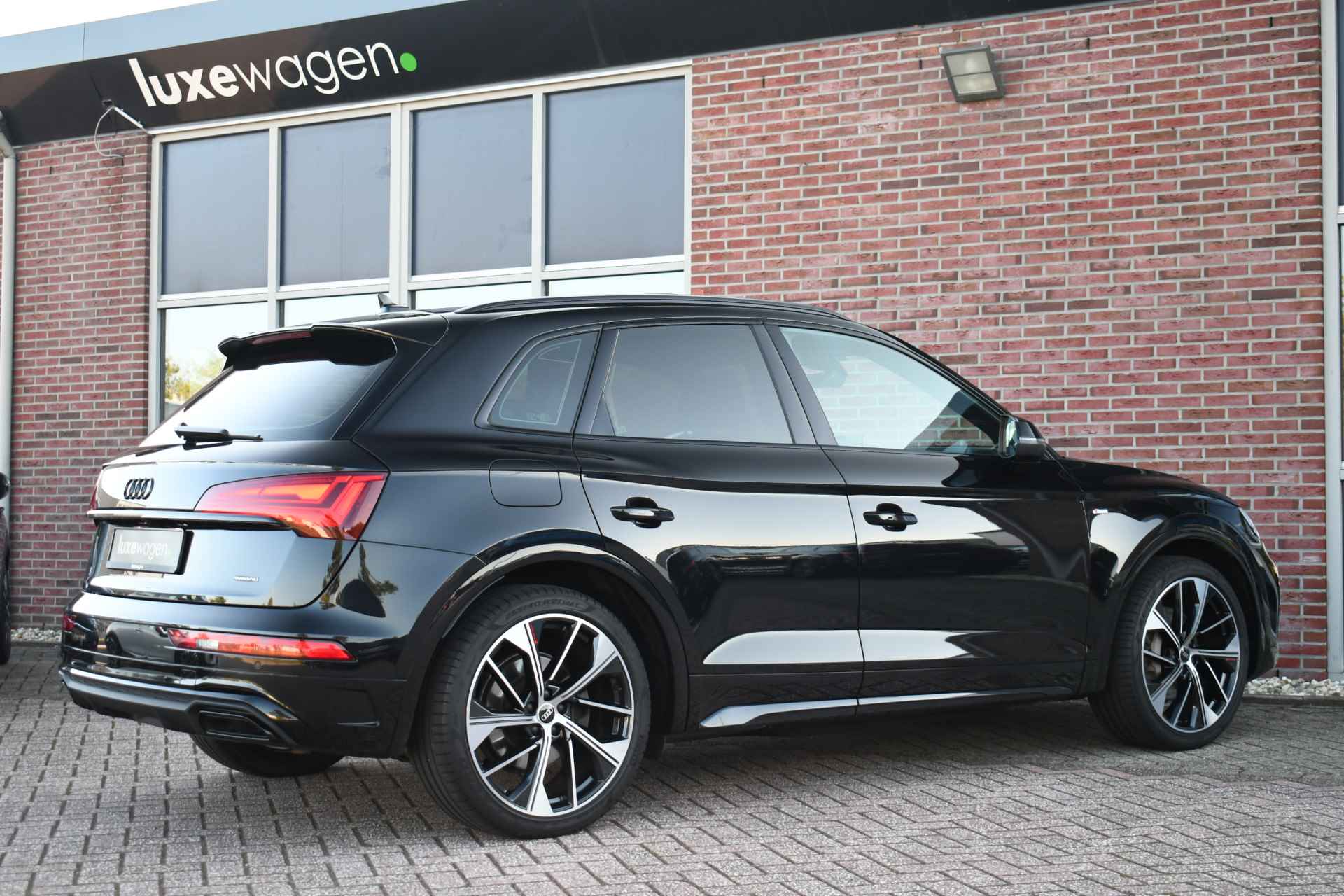 Audi Q5 55 TFSI e S-edition Pano Luchtv Trekh HUD ACC B&O Ruitstiksel - 32/79