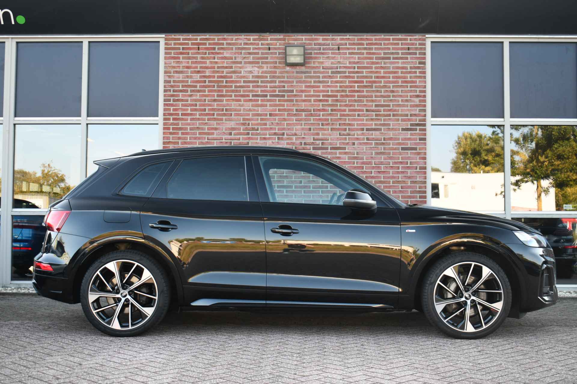 Audi Q5 55 TFSI e S-edition Pano Luchtv Trekh HUD ACC B&O Ruitstiksel - 41/79