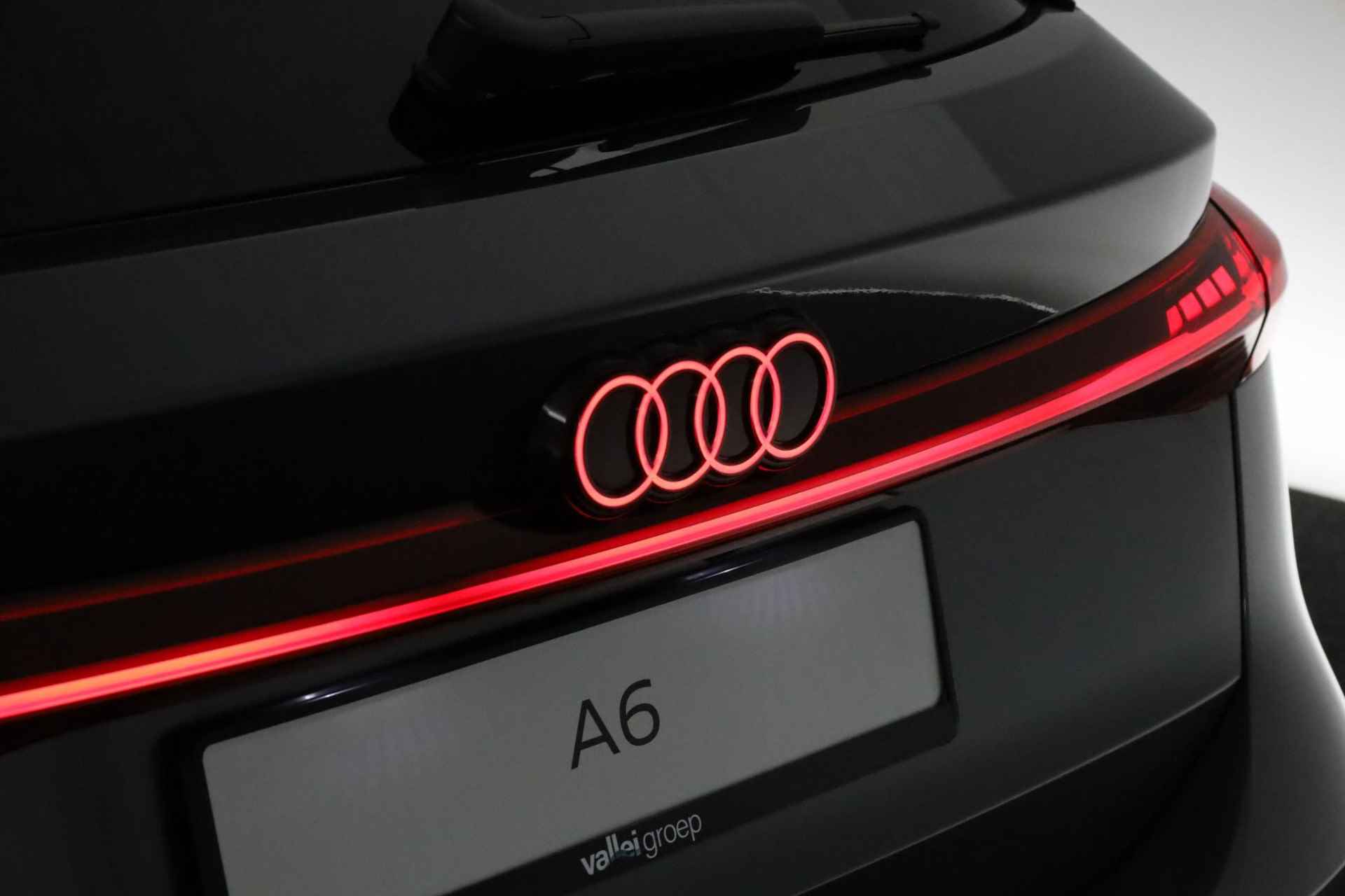 Audi A6 Avant e-tron 367PK S edition Performance 100kWh | B&O Premium soundsysteem | Audi Virtual Mirrors | Panorama-glasdak | - 22/56