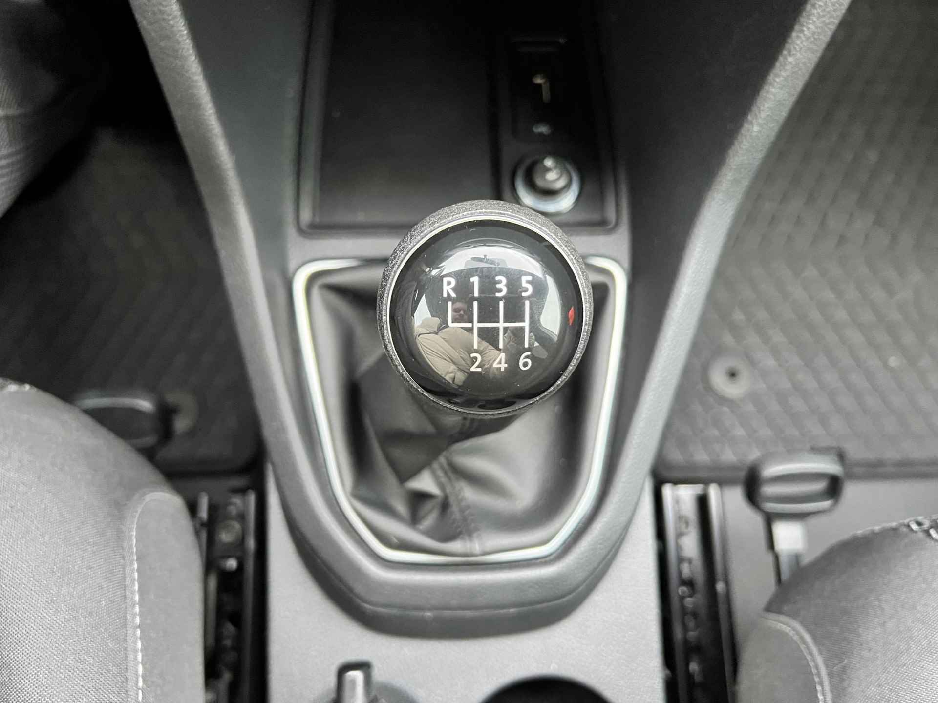 Volkswagen Caddy Maxi 5 Persoons 1.4 TGI Comfortline Cruise Control, Apple Carplay, Bluetooth, Elktr. Ramen, Airco, Navigatie, Park Sens V+A, Isofix (MET GARANTIE*) - 19/29