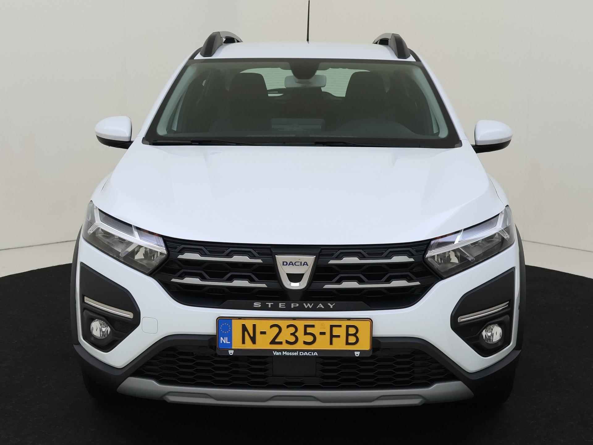 Dacia Sandero Stepway 1.0 TCe 100 Bi-Fuel Comfort | Trekhaak | Achteruitrijcamera | Carplay | Climate Control | Parkeersensoren - 9/24