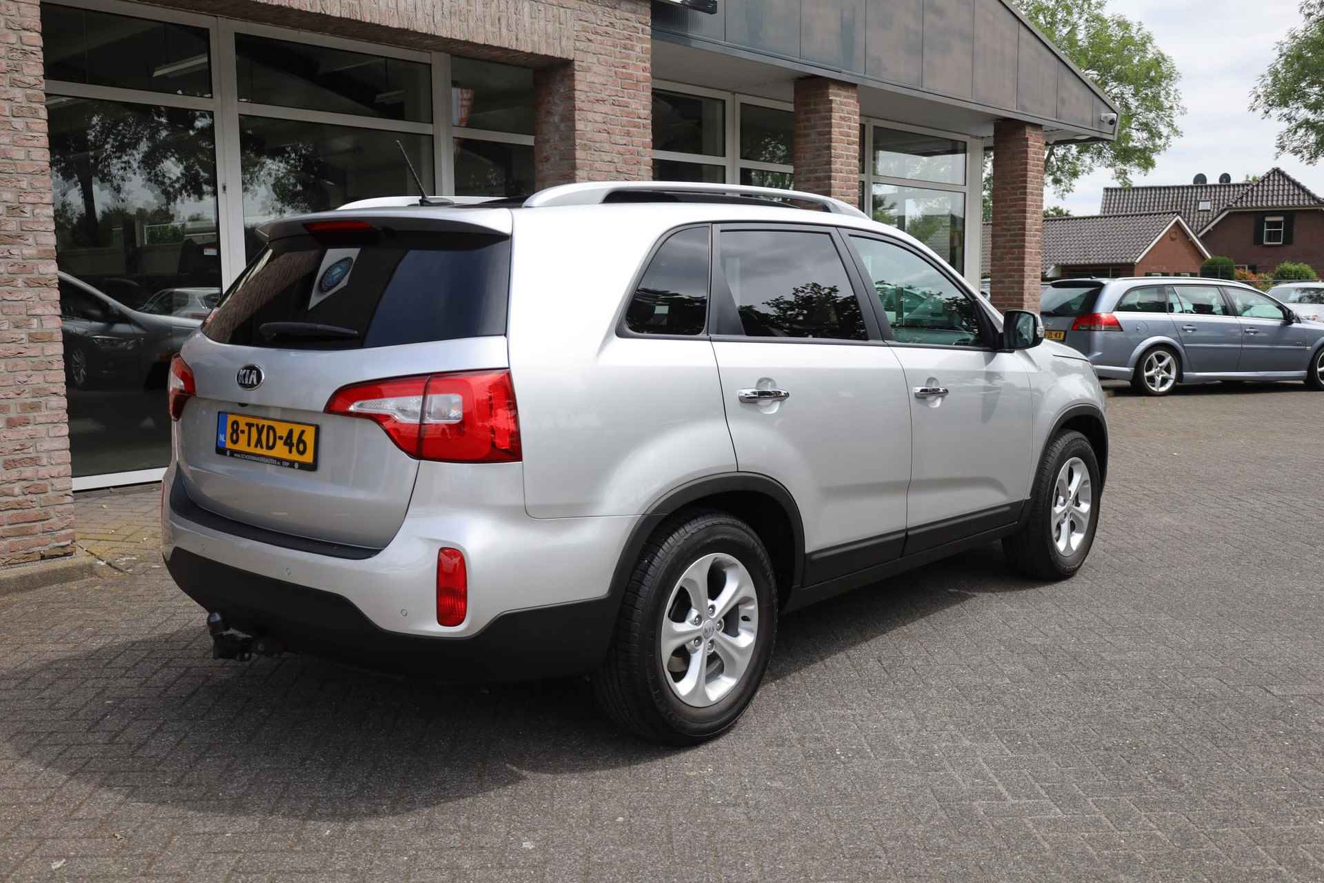 Kia Sorento 2.2 CRDi BusinessLine PANO TREKHAAK CAMERA 1e-EIGENAAR NAVI CRUISE 17"LMV + ZEER NETJES!!! - 5/46