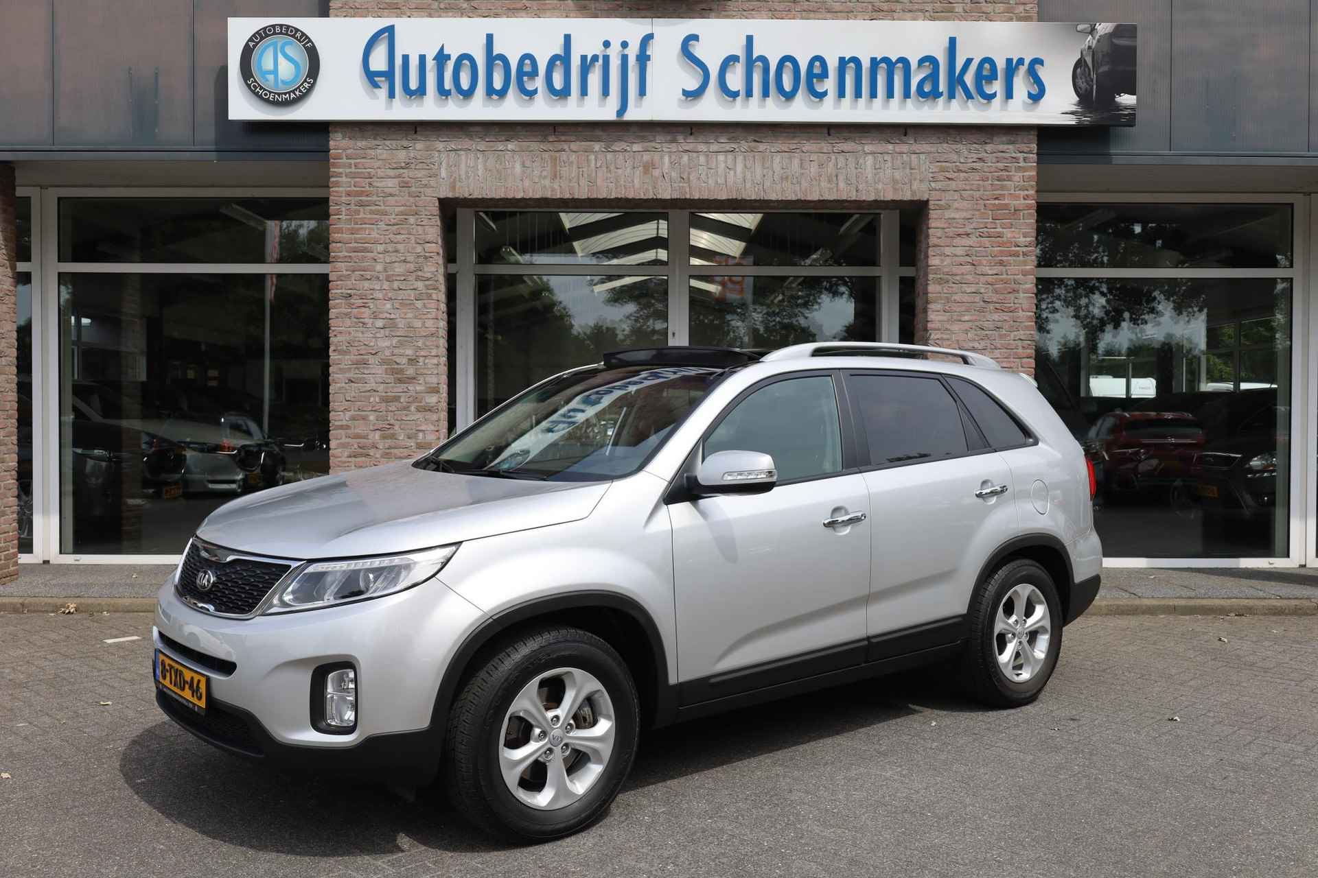 Kia Sorento 2.2 CRDi BusinessLine PANO TREKHAAK CAMERA 1e-EIGENAAR NAVI CRUISE 17"LMV + ZEER NETJES!!! - 1/46