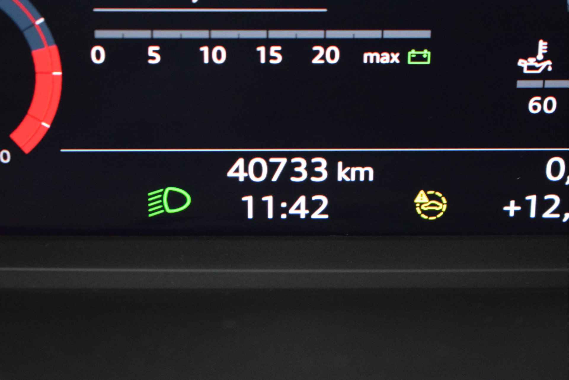 Audi Q3 35 TFSI 150pk S-Tronic Business Edition Virtual Cockpit Led App-Connect - 36/44