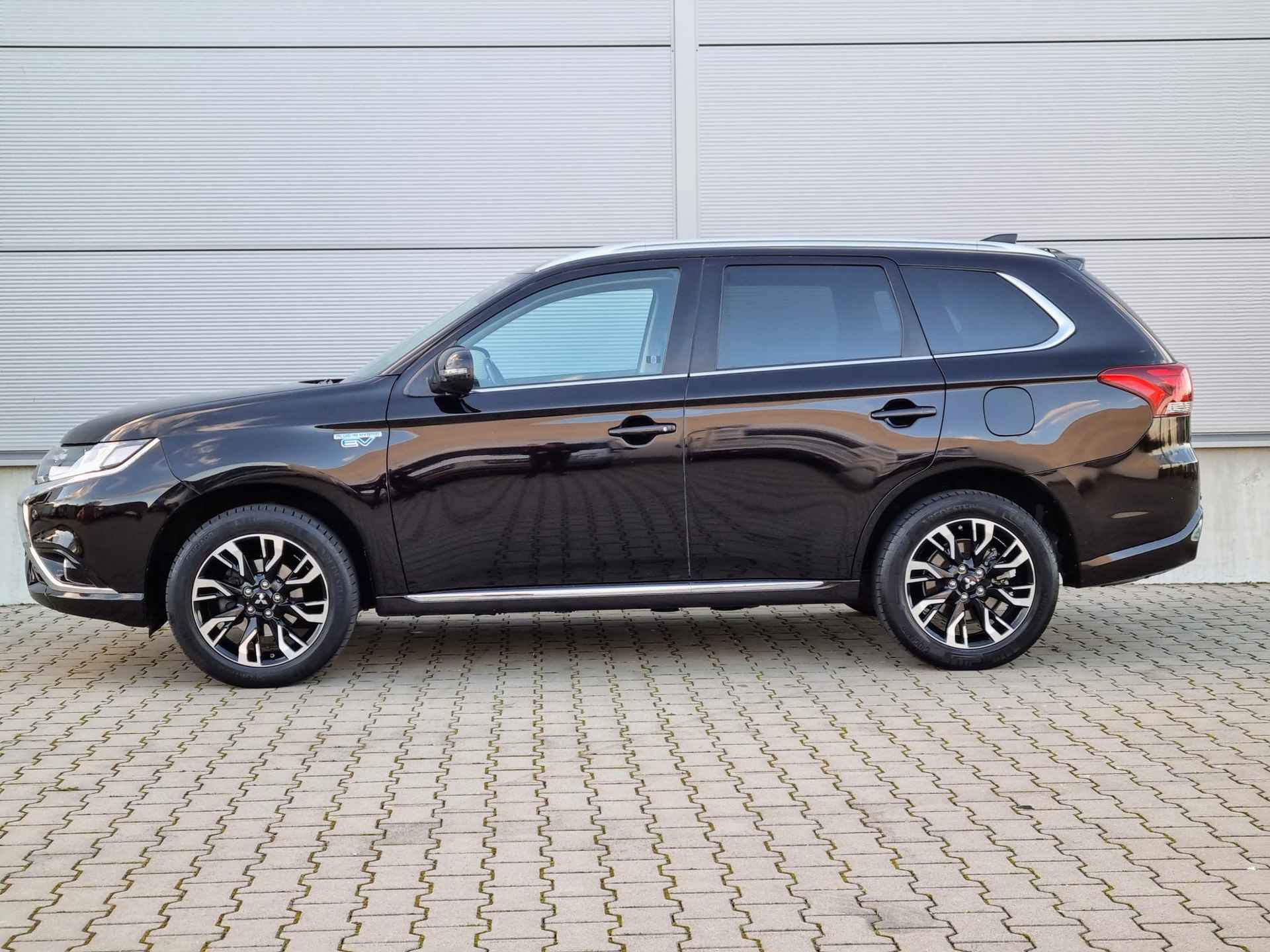 Mitsubishi Outlander 2.0 PHEV Premium / trekhaak - 13/62