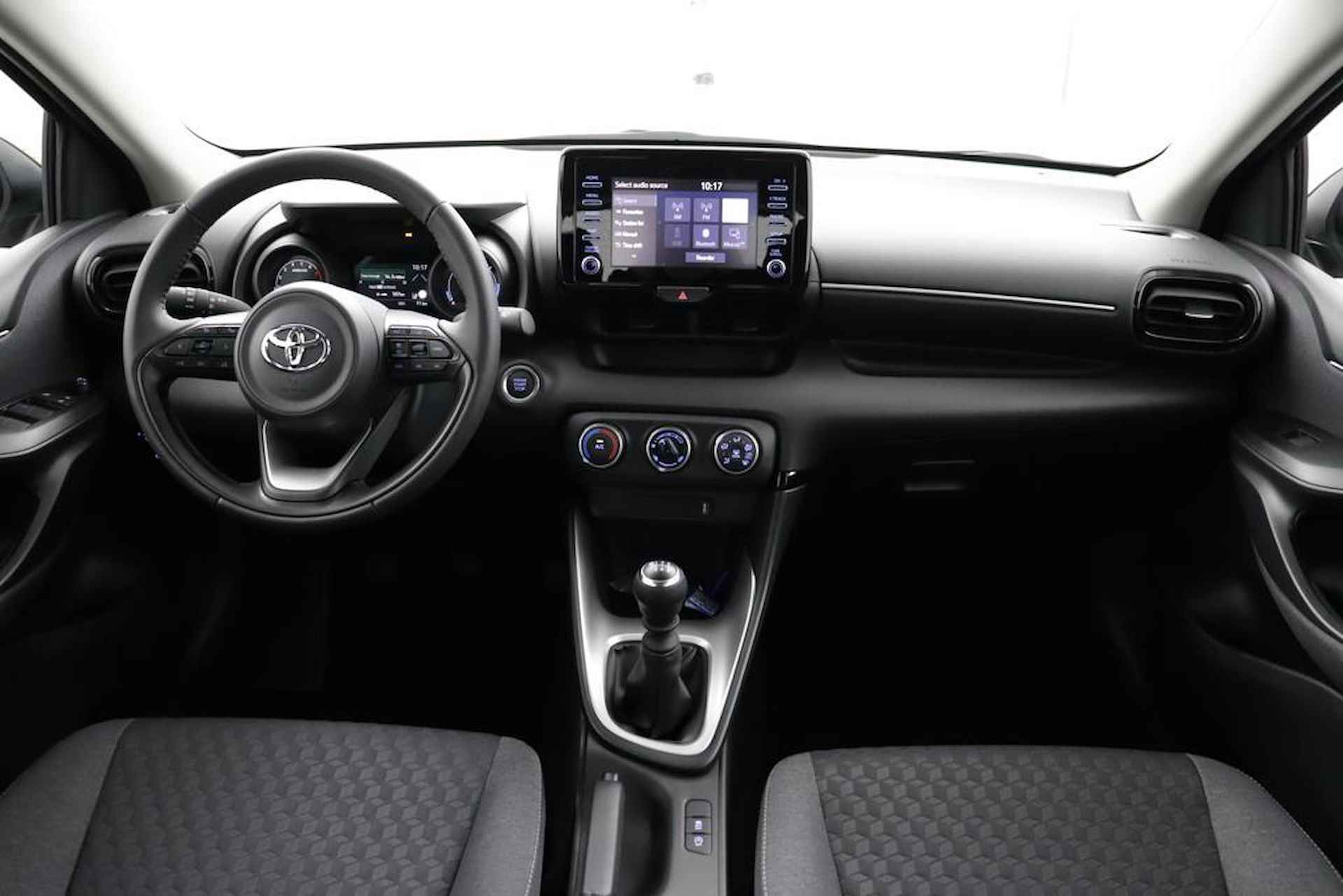 Toyota Yaris 1.5 VVT-i Dynamic | Adaptieve-Cruise | Airco | Apple Carplay/Android Auto | - 4/45