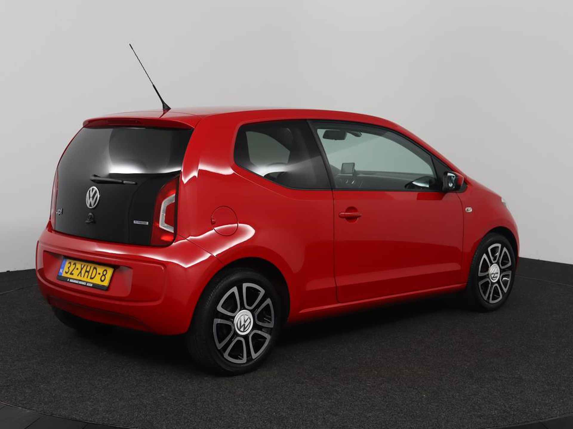 Volkswagen Up! 1.0 high up! BlueMotion |NAP|1e eigenaar|Luxe| - 5/38