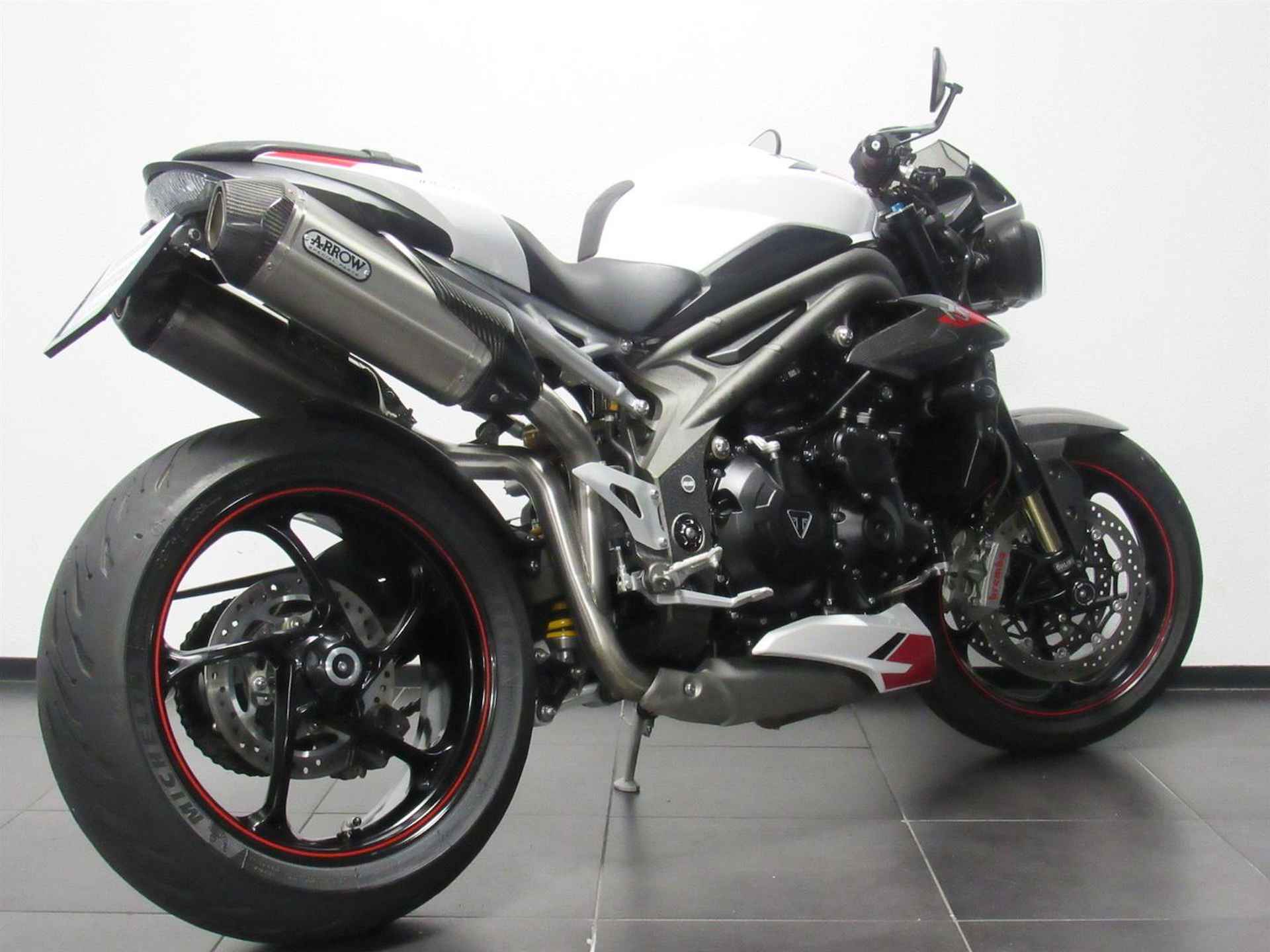 Triumph SPEED TRIPLE RS - 2019 - 6/17