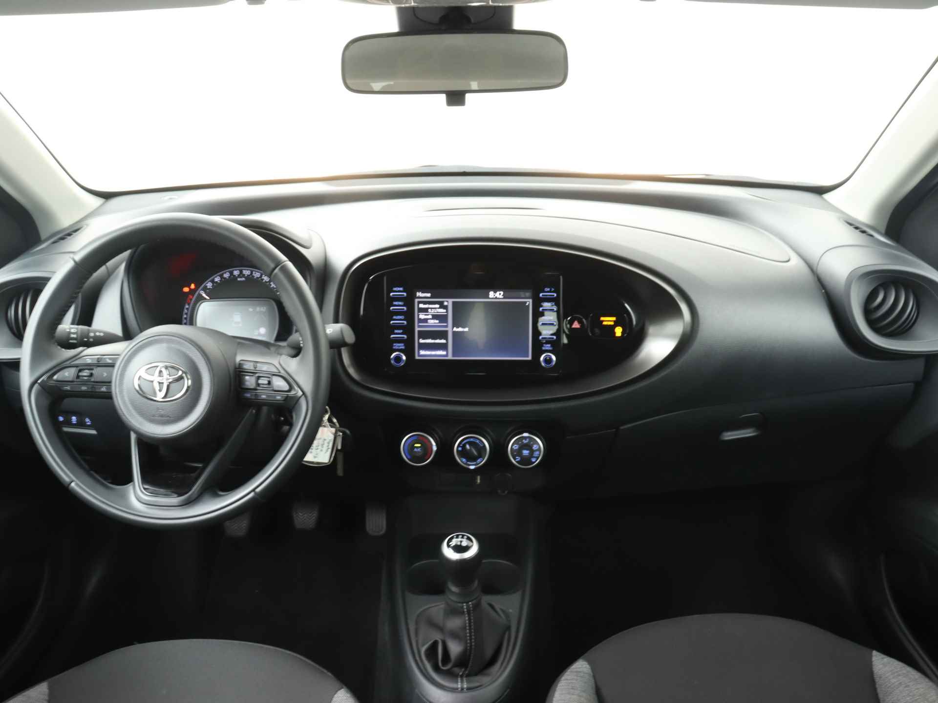 Toyota Aygo X 1.0 VVT-i MT Play | Airco | Apple Carplay/Android Auto | ParkeerCamera | - 6/41