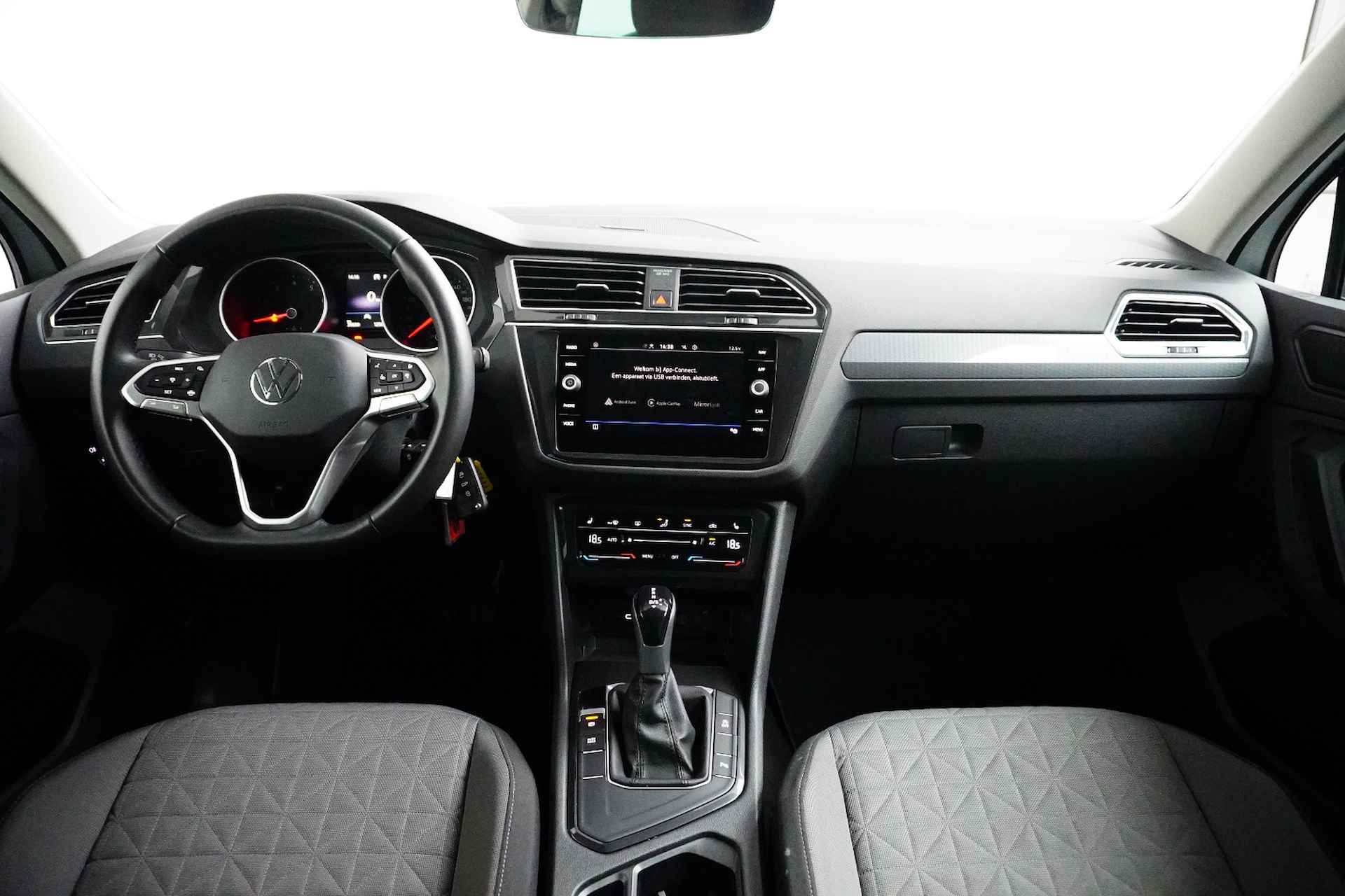 Volkswagen Tiguan 1.5 TSI 150 pk Life 7-DSG | Trekhaak | Navigatie by app | Cruise Control Adaptief | A-Camera | - 11/24