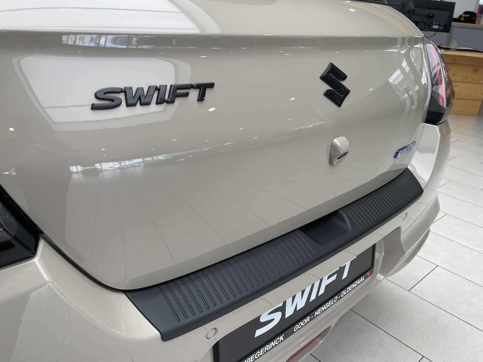 Suzuki Swift 1.2 Select Smart Hybride [17’’ lichtmetaal | Shark fin | GT-pakk - 16/43