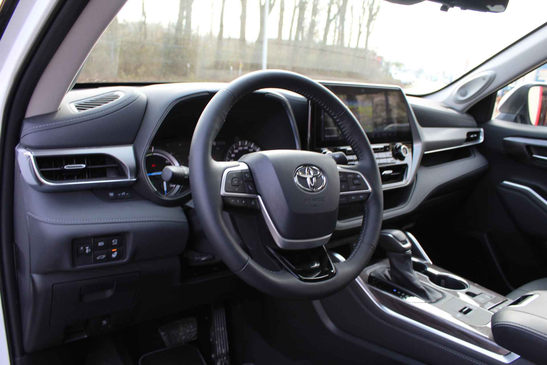 Toyota highlander 2.5 AWD Hybrid Premium 7-pers | Rijklaar | Pano | Stoel/Stuurverwarming | 360 camera | Apple/Android | JBL | - 3/37