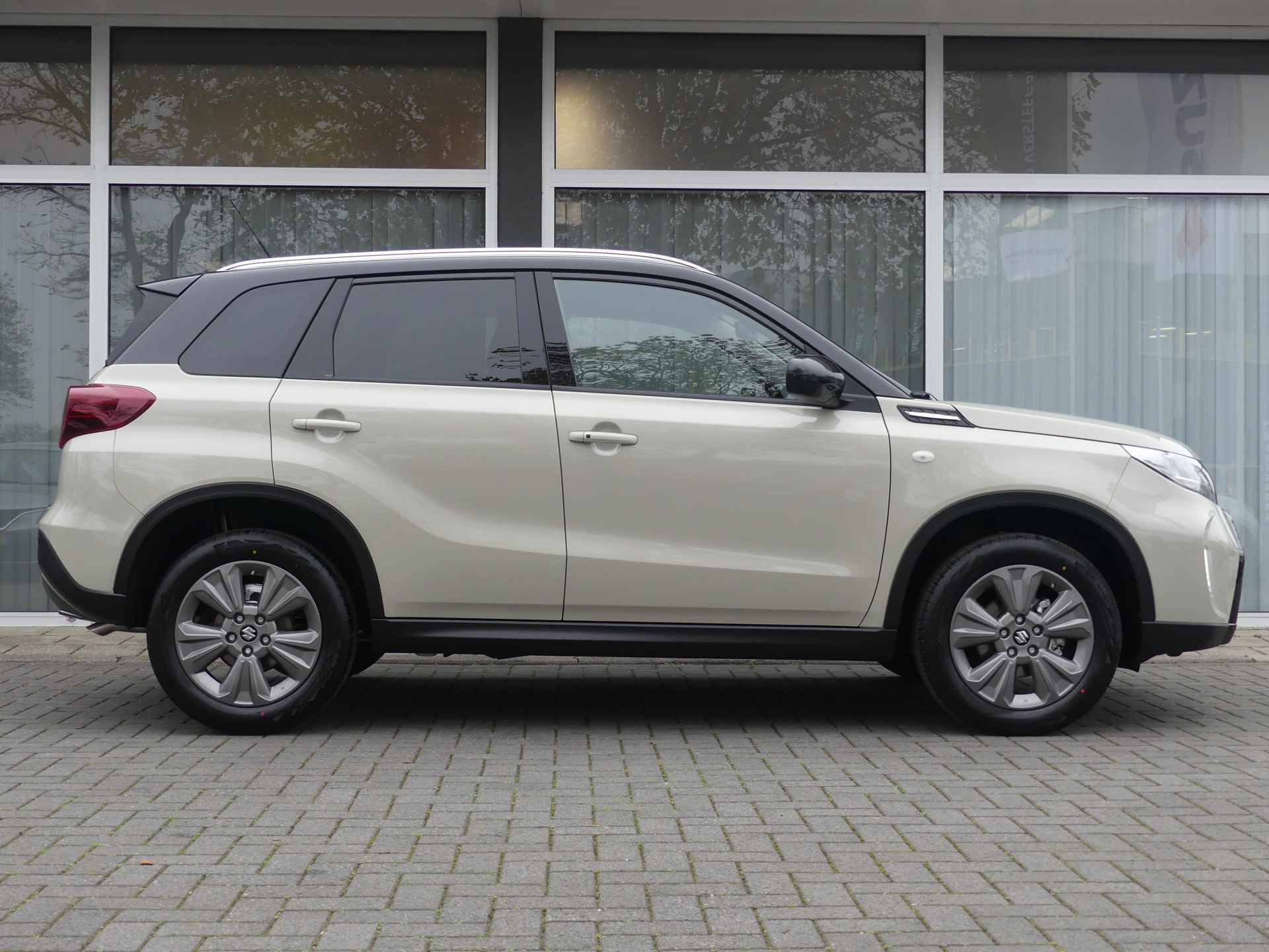 Suzuki Vitara 1.4 Boosterjet Select Smart Hybrid Applecarpl./Andr. Auto, 6 Jaar fabrieksgarantie! - 3/26