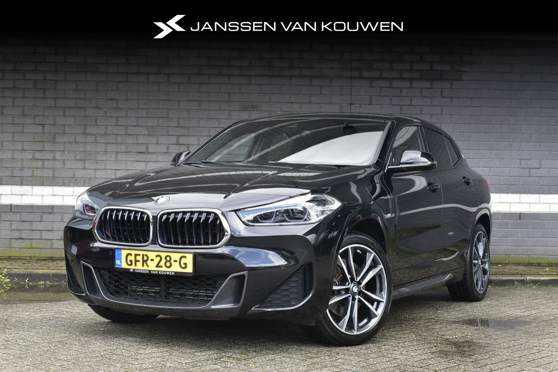 BMW X2 xDrive25e Executive / PHEV / M Sportpakket / Parking Pack / Stoelverwarming