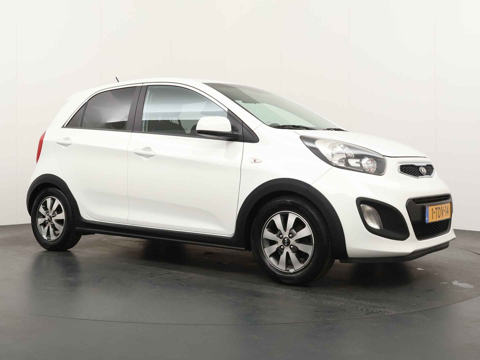 Kia Picanto 1.0 CVVT ISG R-Cross - Airco - Radio/CD-speler - Licht metalen velgen - 12 maanden Bovag garantie - 11/45