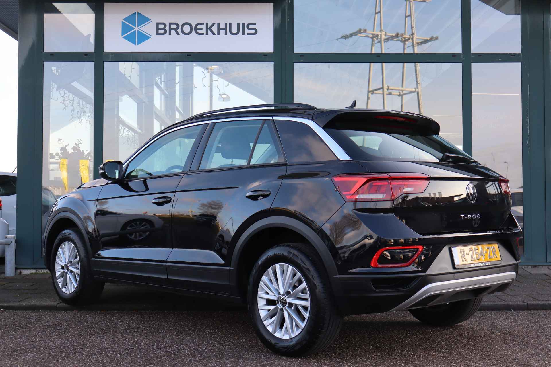 Volkswagen T-Roc 1.0 TSI Life | Cruise Control | Navigatie | Apple Carplay/Android Auto | - 3/26