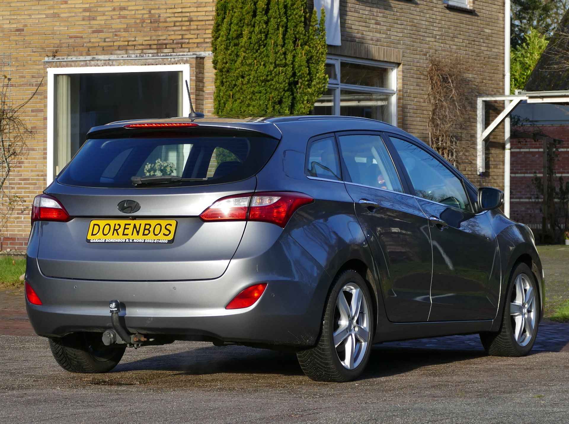 Hyundai i30 1.6 GDI i | verwarmd stuur | stoelverwarming | achteruitrijcamera | all-season-banden - 2/58