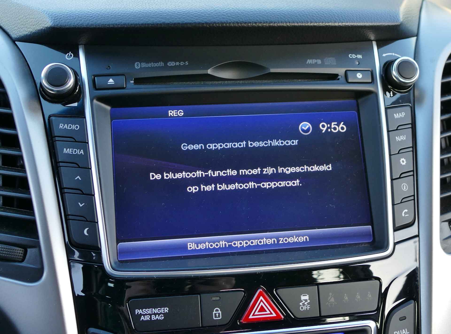 Hyundai i30 1.6 GDI i | verwarmd stuur | stoelverwarming | achteruitrijcamera | all-season-banden - 30/58