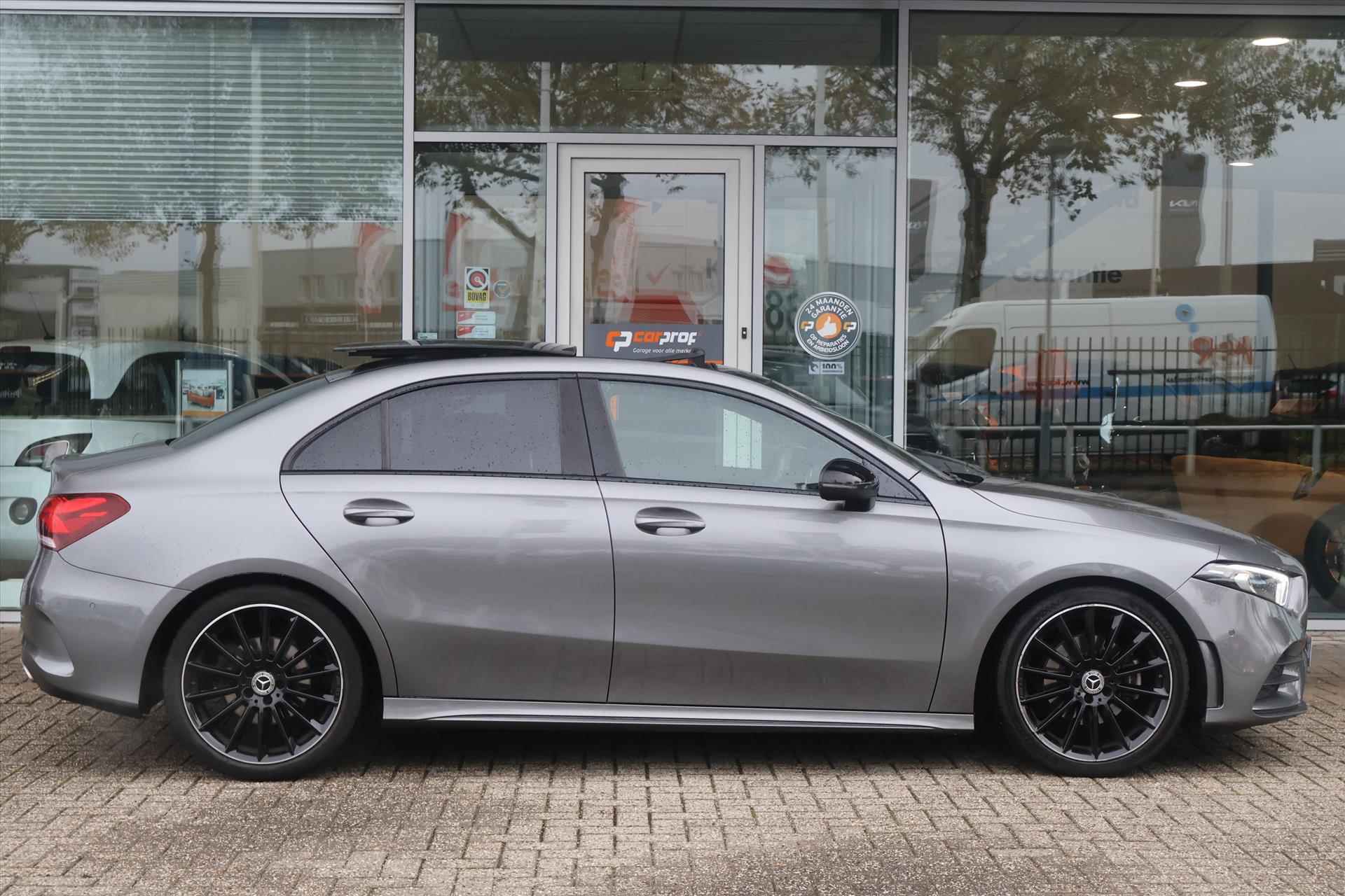 Mercedes A-Klasse Limousine A 200 AMG-Line 163pk | Pano | Carplay | Camera | Cruise | Keyless Go | 1e Eigenaar - 23/40