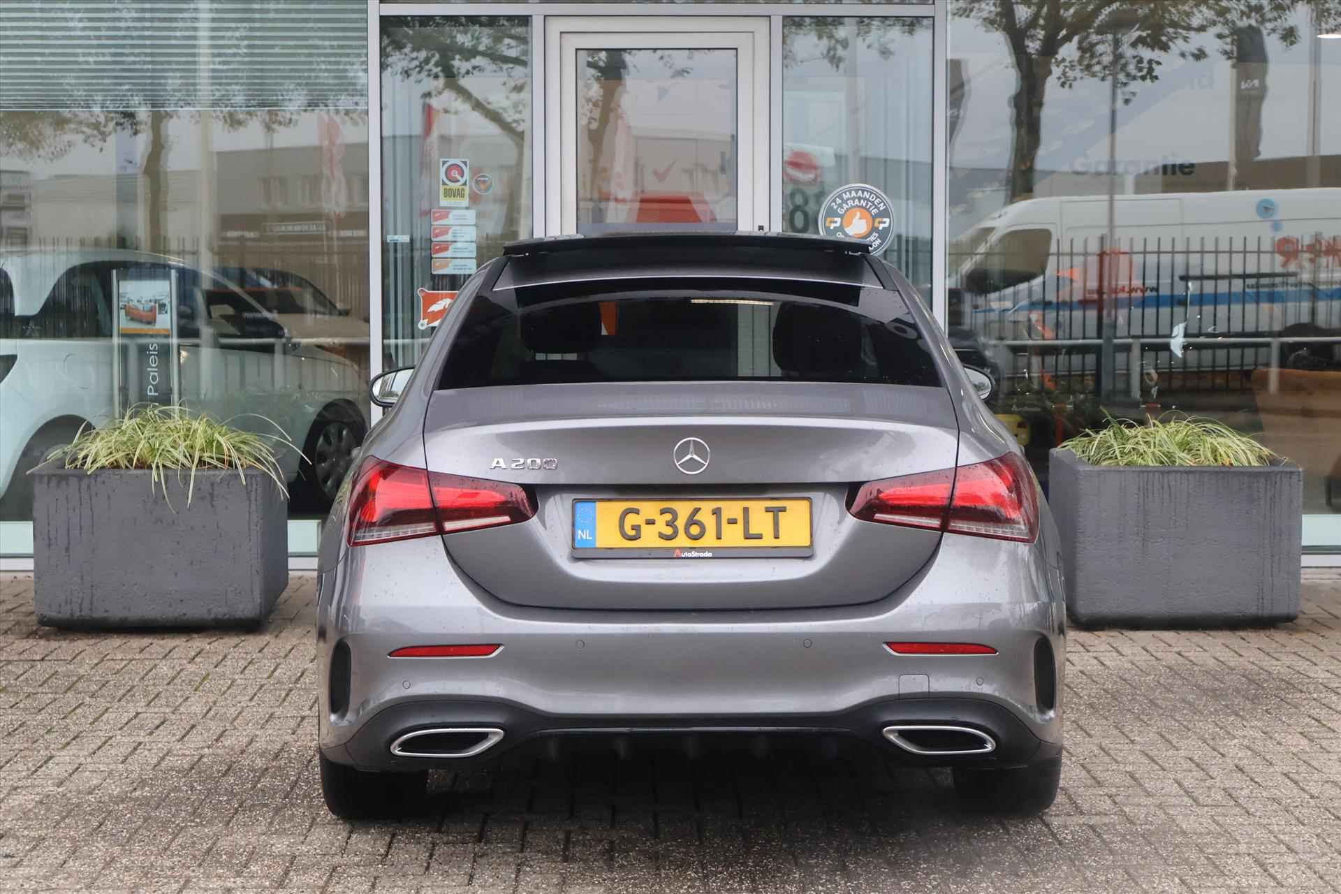 Mercedes A-Klasse Limousine A 200 AMG-Line 163pk | Pano | Carplay | Camera | Cruise | Keyless Go | 1e Eigenaar - 28/40