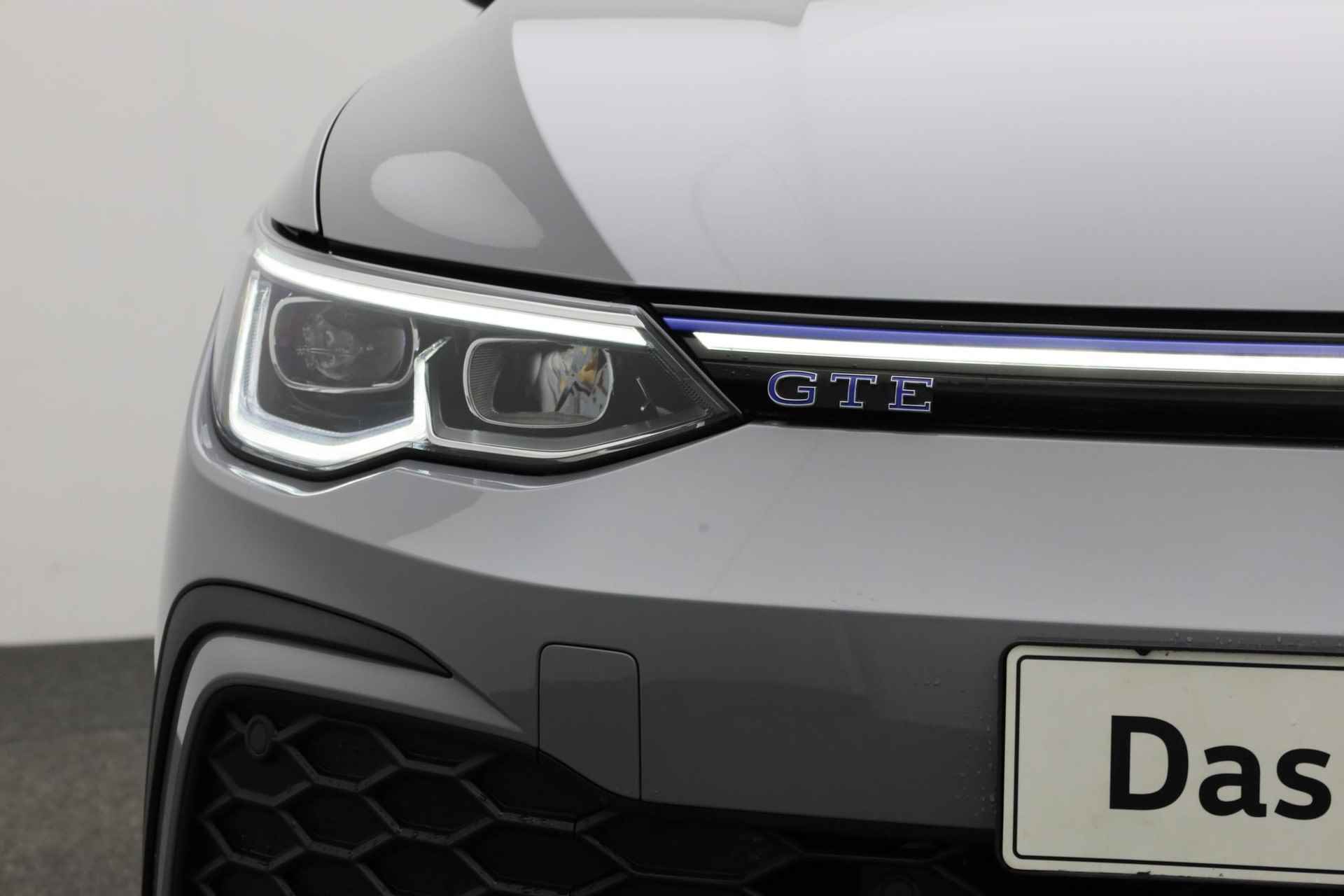 Volkswagen Golf 1.4 245PK DSG eHybrid GTE | Pano | 19 inch | Eibach verlagingsset | R-Line diffuser | Maxton frontspoiler - 8/44