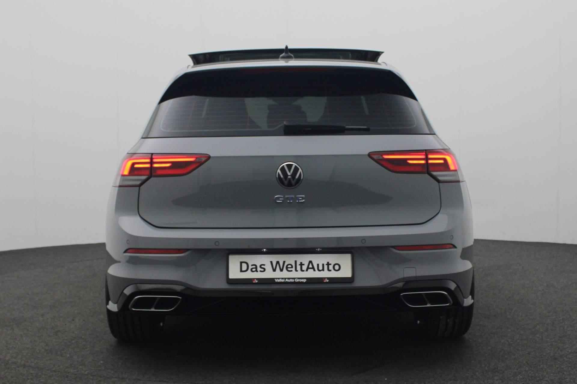 Volkswagen Golf 1.4 245PK DSG eHybrid GTE | Pano | 19 inch | Eibach verlagingsset | R-Line diffuser | Maxton frontspoiler - 20/44
