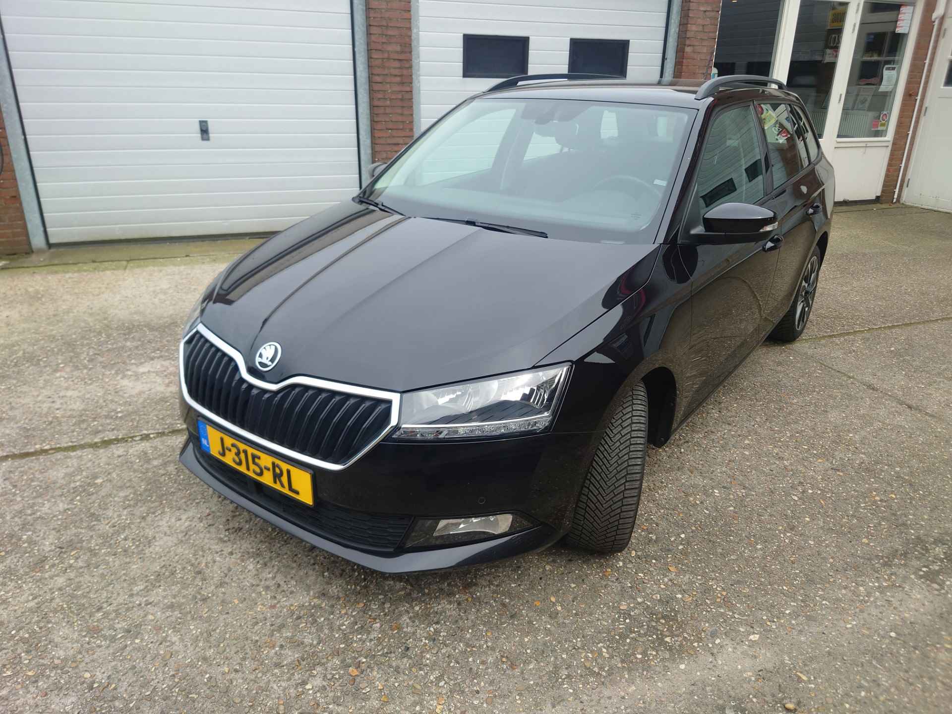 Skoda Fabia Combi 1.0 TSI Business Edition, Dealer onderhouden, Parkeersensoren, Stoelverwarming - 3/21