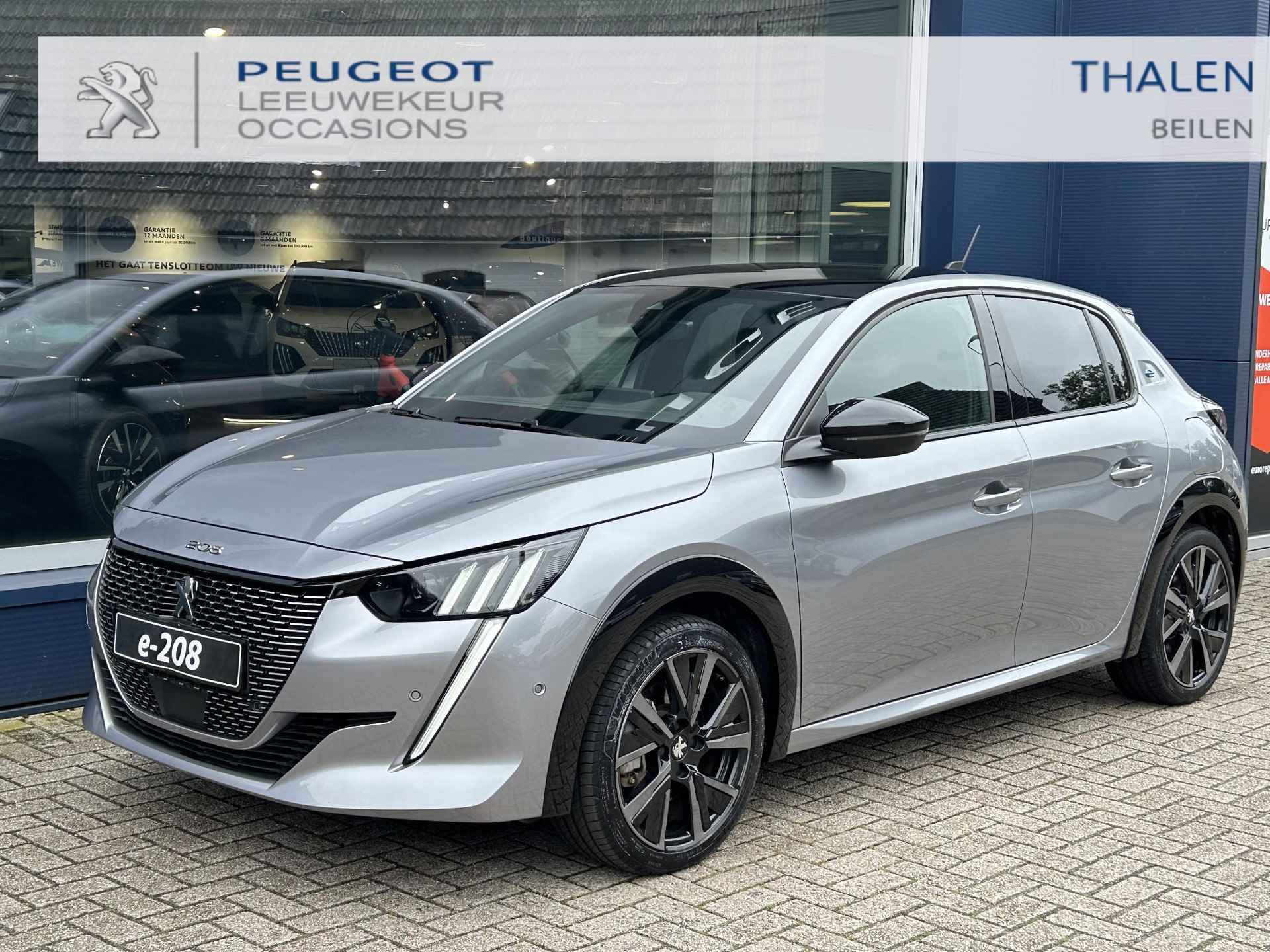 Peugeot e-208 EV GT 50 kWh | €24.850 na Subsidie | Zwart dak | Dodehoek detectie | Navigatie | Full LED Verlichting | 17 inch Lichtmetalen Velgen | Adaptief Cruise Control | Climate Control | Camera | - 1/60