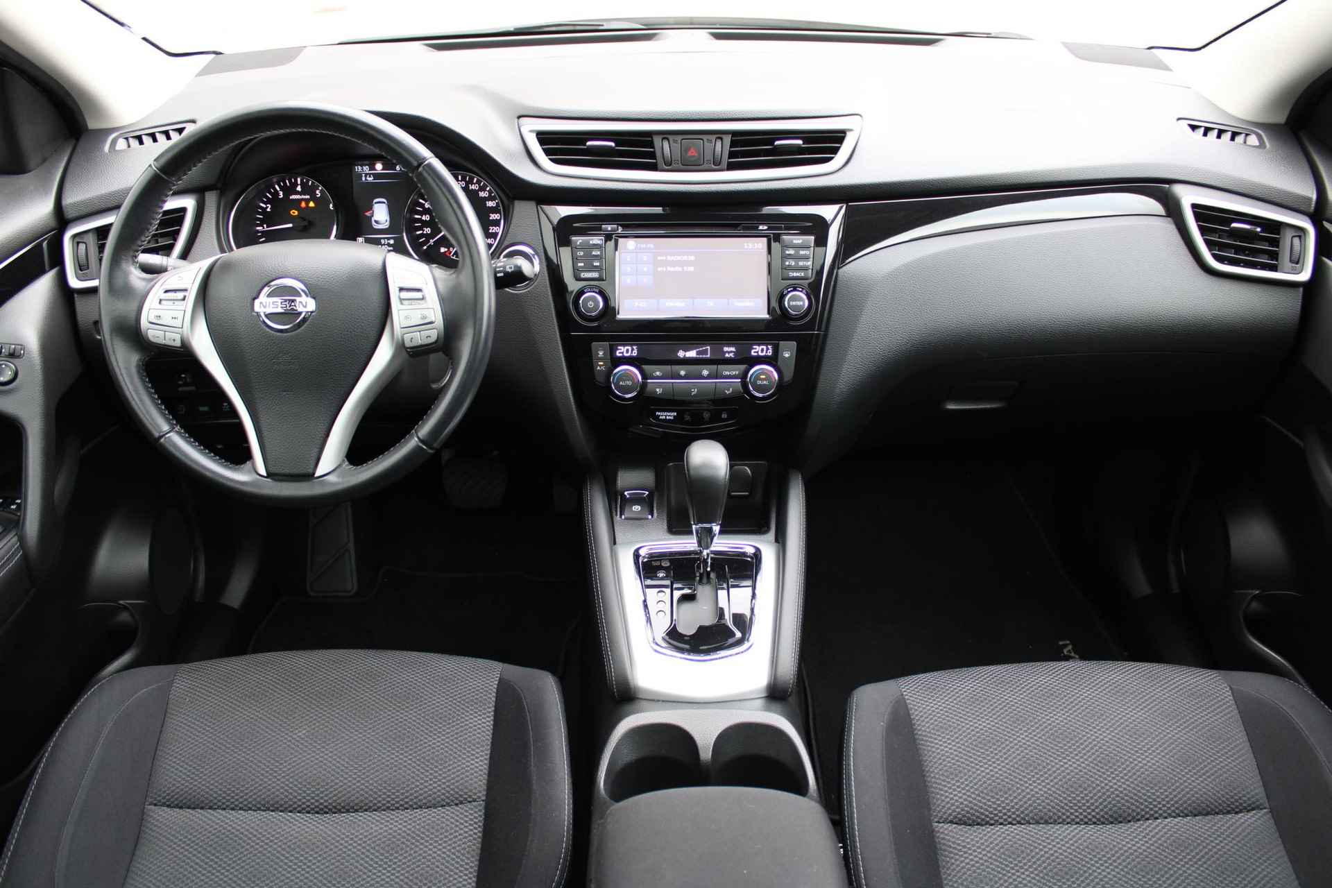 Nissan Qashqai 1.2 N-Vision *Automaat*Panoramadak*Rondomzicht Camera*Navigatie* - 11/45