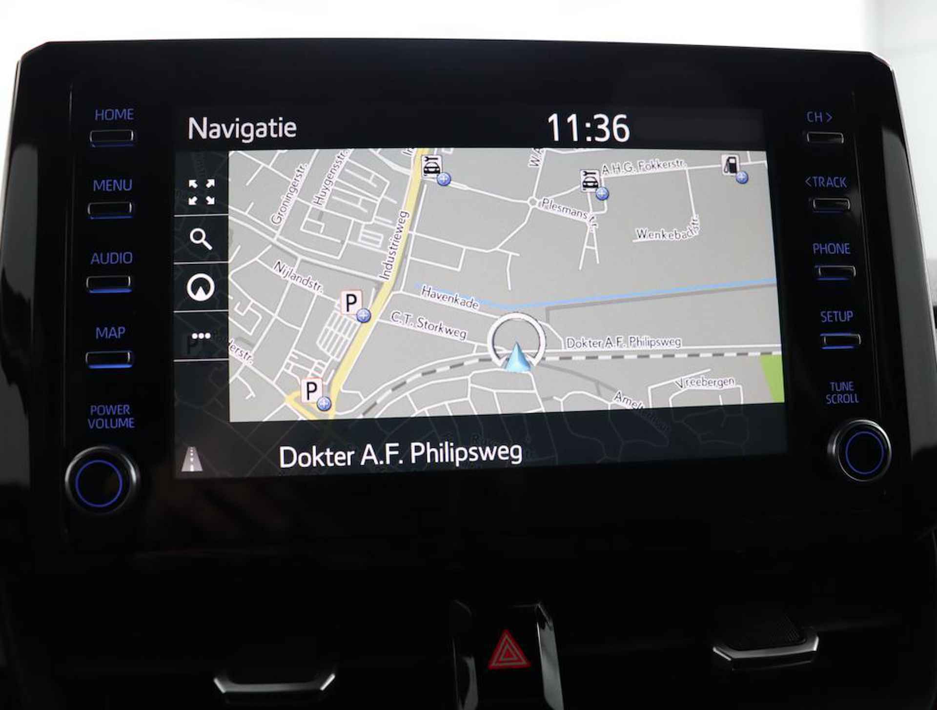 Toyota Corolla 1.8 Hybrid Business Plus | Navigatie | Apple carplay & Android auto | Stoelverwarming | - 27/55