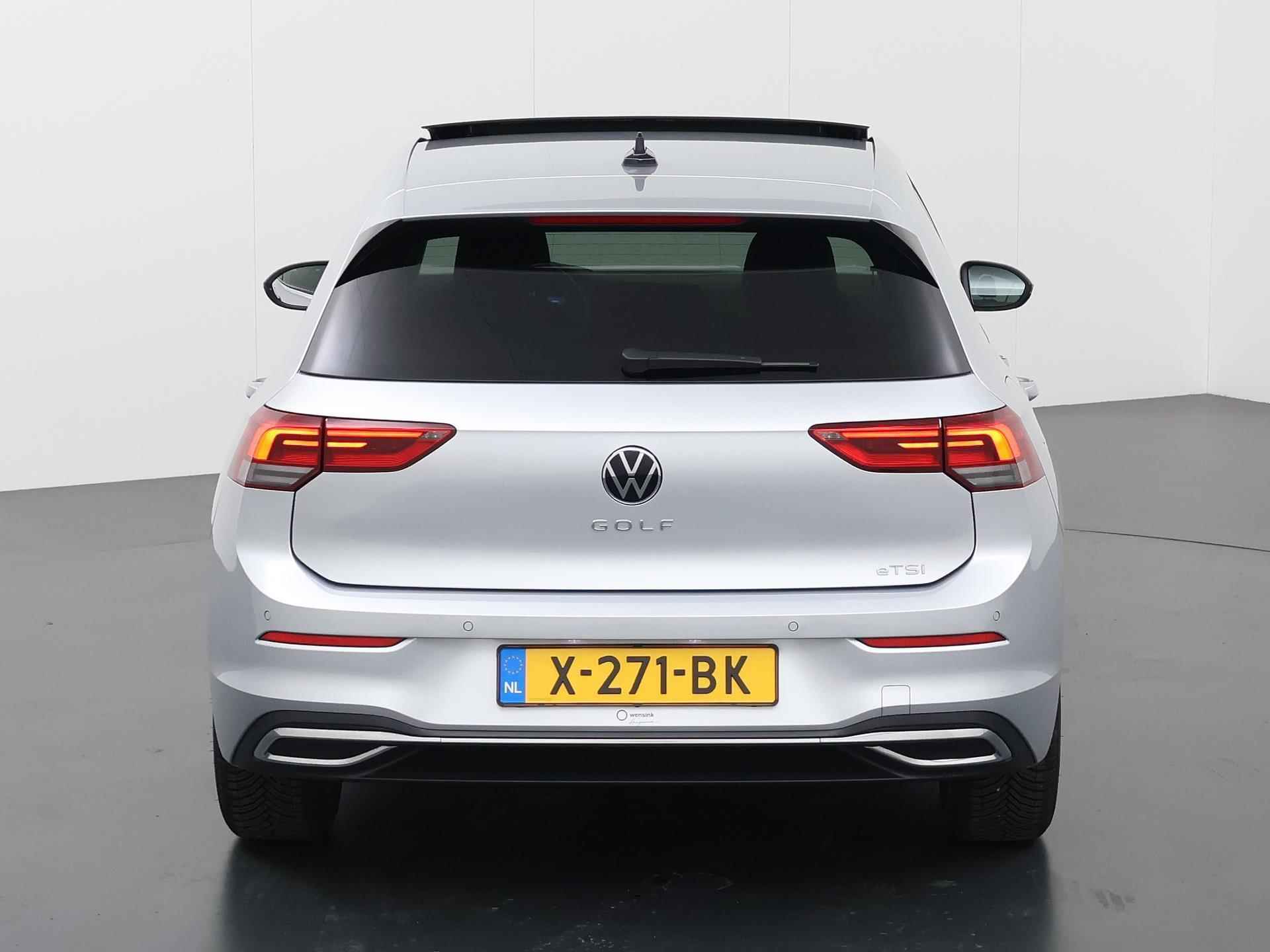 Volkswagen Golf 1.0 eTSI Life  | Panoramadak | Automaat | Navigatiesysteem | Adaptieve Cruise Control | Stoelverwarming | Digitaal Dashboard | Sfeerverlichting | Apple Carplay/Android Auto | - 5/42