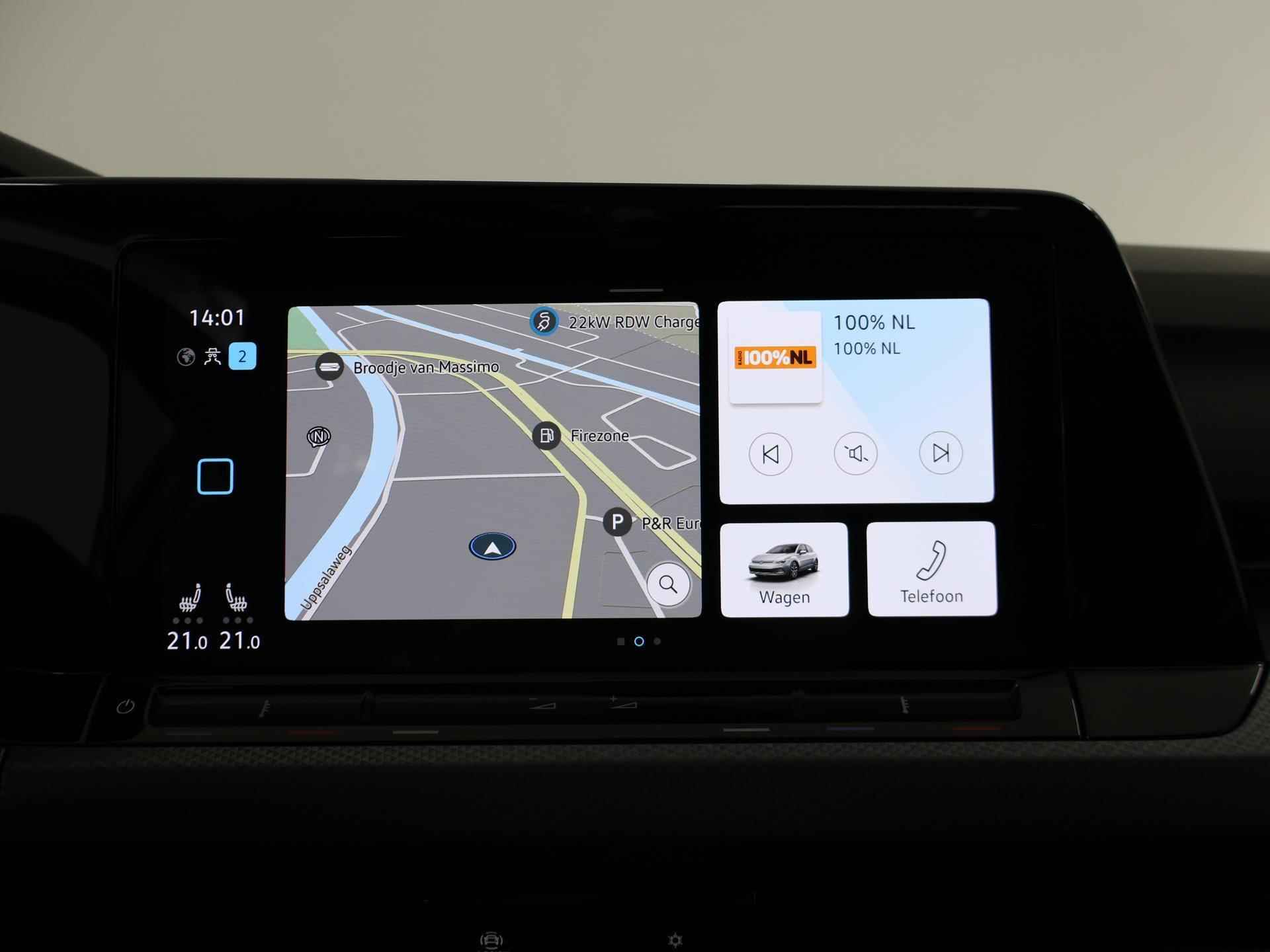 Volkswagen Golf 1.0 eTSI Life  | Panoramadak | Automaat | Navigatiesysteem | Adaptieve Cruise Control | Stoelverwarming | Digitaal Dashboard | Sfeerverlichting | Apple Carplay/Android Auto | - 22/42