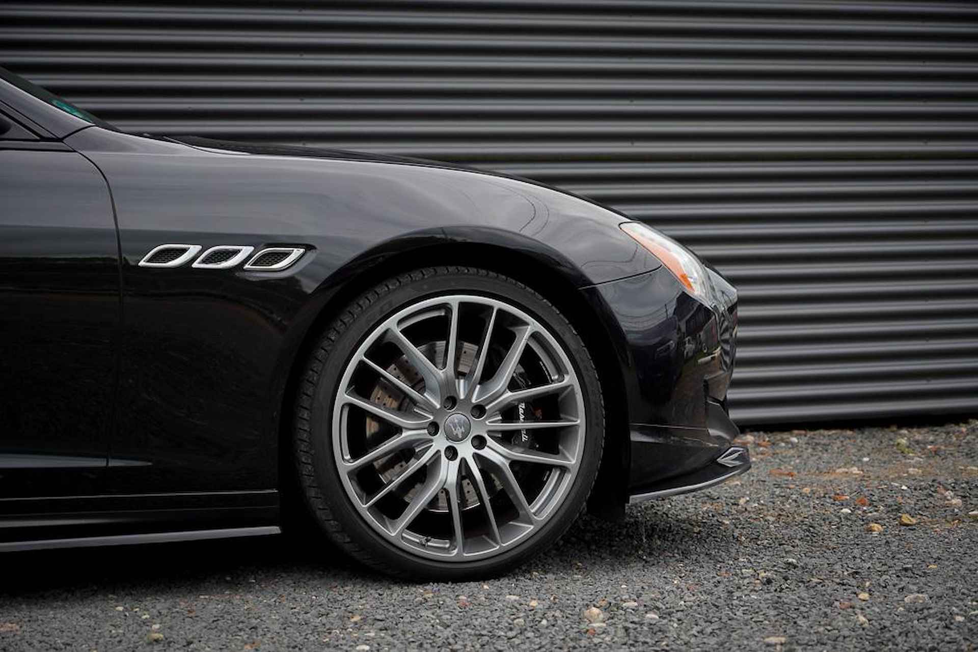 Maserati Quattroporte 3.8 V8 GTS / Schuifdak / 21" / Leder - 49/62