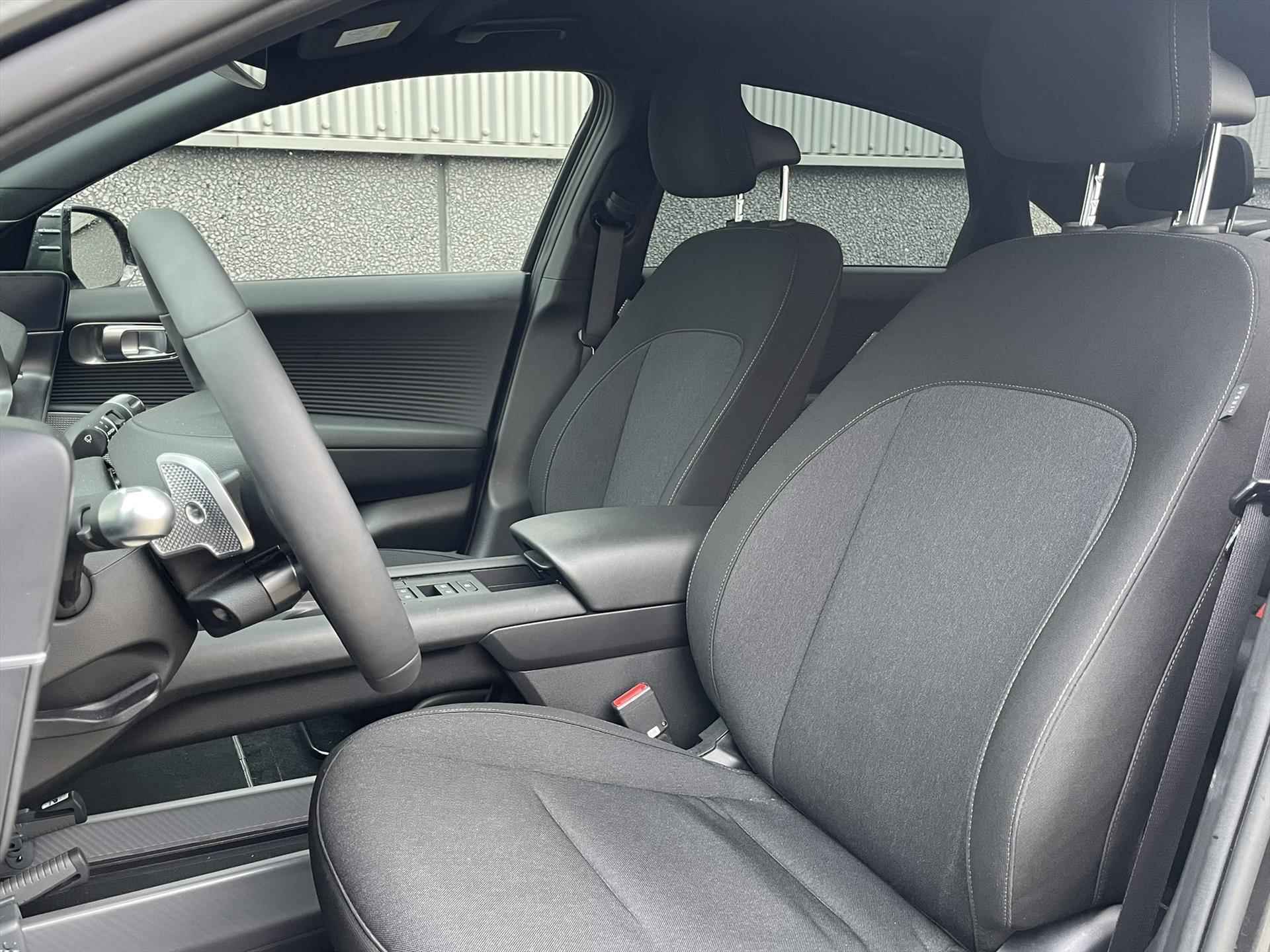 Hyundai Ioniq 6 77,4 kWh 229pk RWD Connect | 100% ELEKTRISCH! | Navigatie | Stoelverwarming Voor & Achter | Camera Achter | PDC Voor & Achter | - 10/43