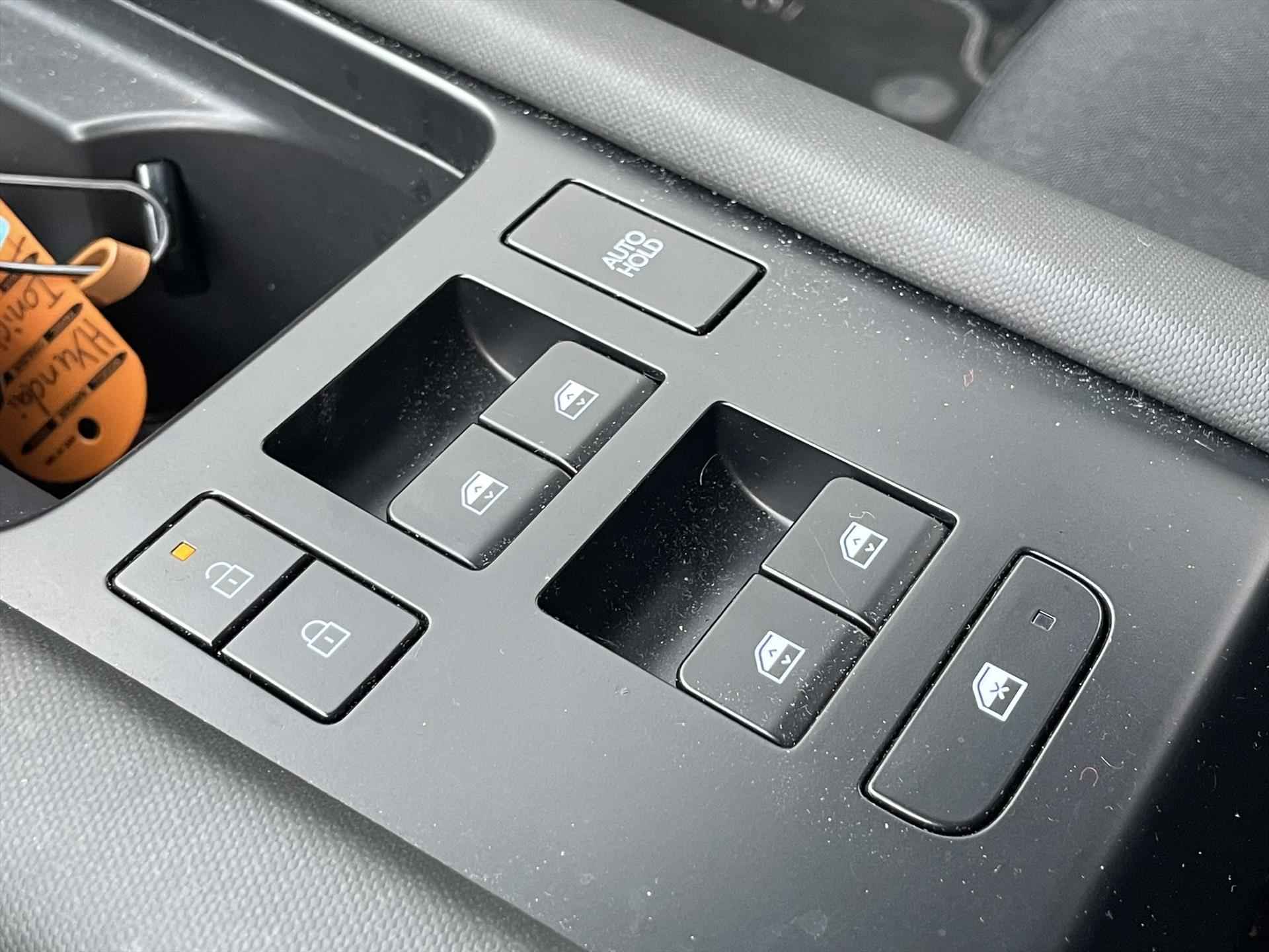 Hyundai Ioniq 6 77,4 kWh 229pk RWD Connect | 100% ELEKTRISCH! | Navigatie | Stoelverwarming Voor & Achter | Camera Achter | PDC Voor & Achter | - 25/43