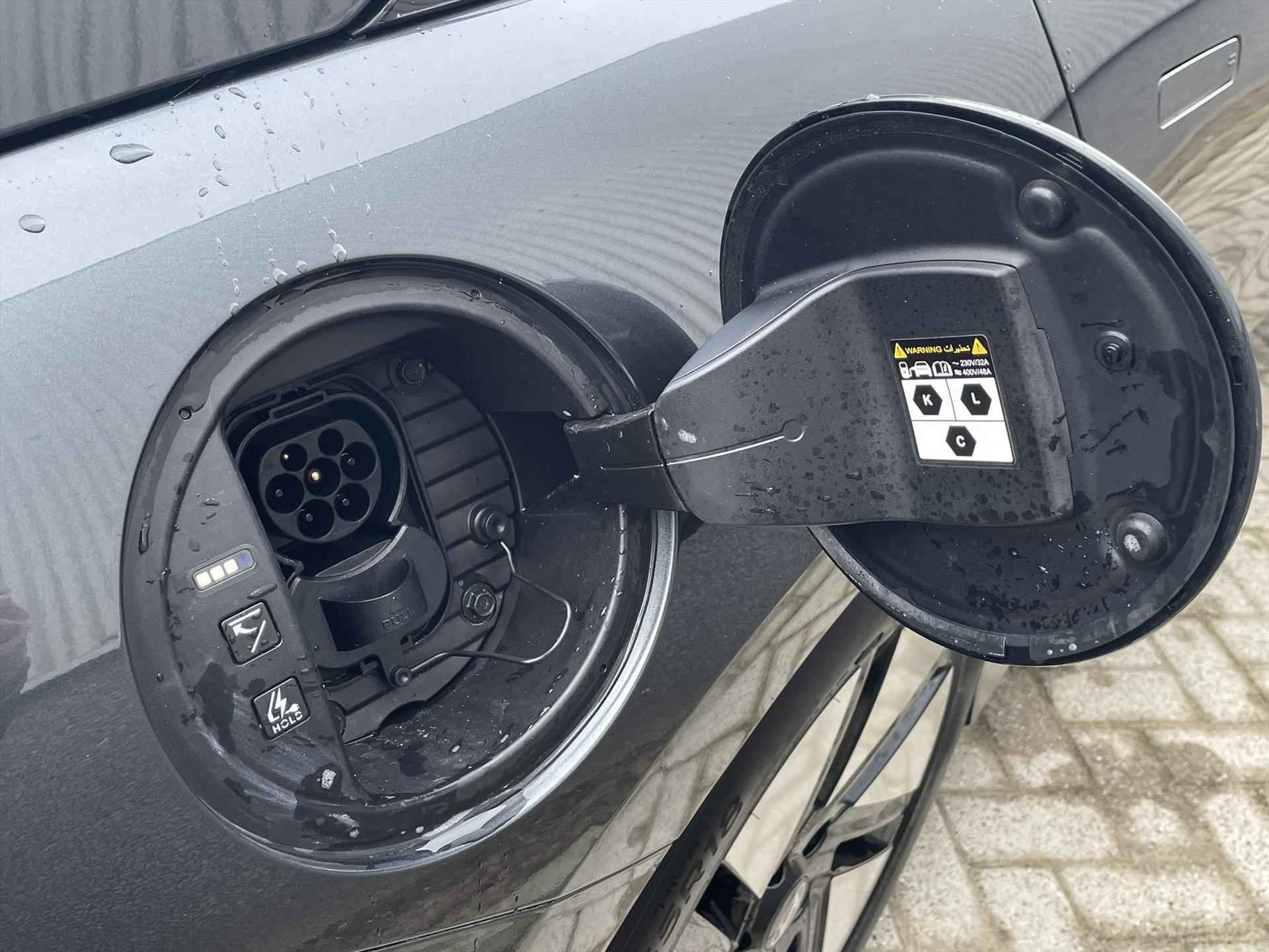 Hyundai Ioniq 6 77,4 kWh 229pk RWD Connect | 100% ELEKTRISCH! | Navigatie | Stoelverwarming Voor & Achter | Camera Achter | PDC Voor & Achter | - 34/43
