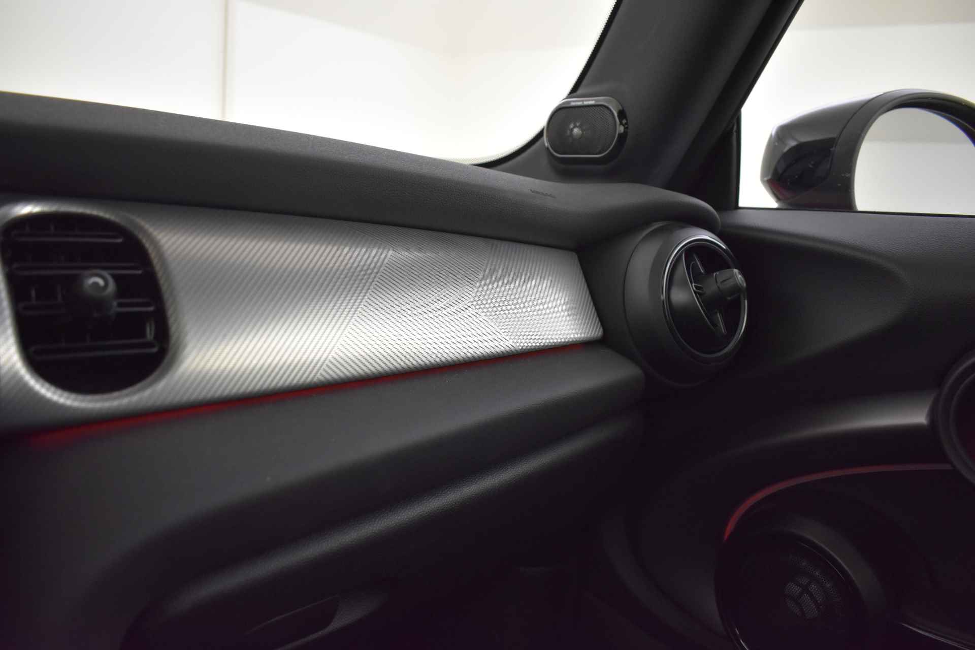 MINI Hatchback Cooper S JCW Automaat | Panoramadak | Achteruitrijcamera | JCW Sportstoelen | Harman-Kardon | Park Assistant / LED | Comfort Access - 41/47