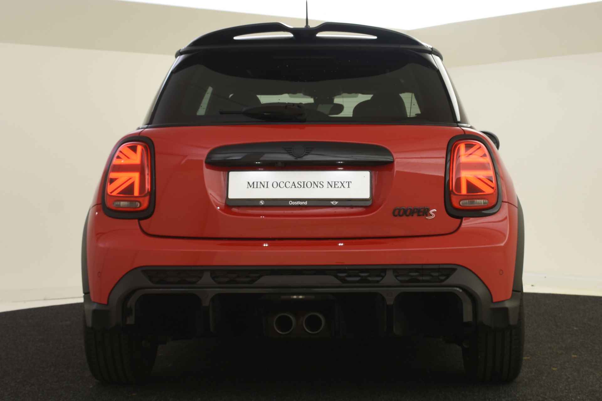 MINI Hatchback Cooper S JCW Automaat | Panoramadak | Achteruitrijcamera | JCW Sportstoelen | Harman-Kardon | Park Assistant / LED | Comfort Access - 28/47