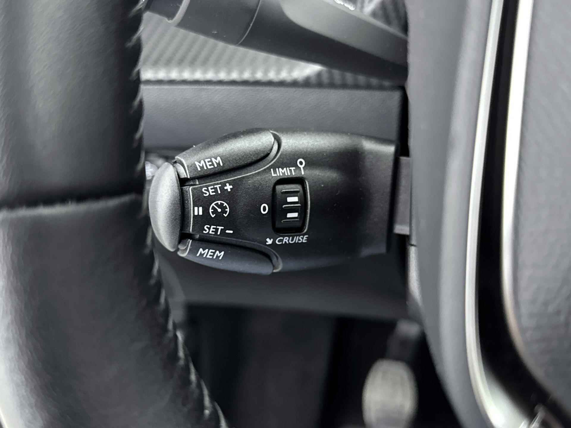 Peugeot 208 1.2 100 pk Allure | Navigatie | Digitale i-Cockpit | CarPlay - 29/35
