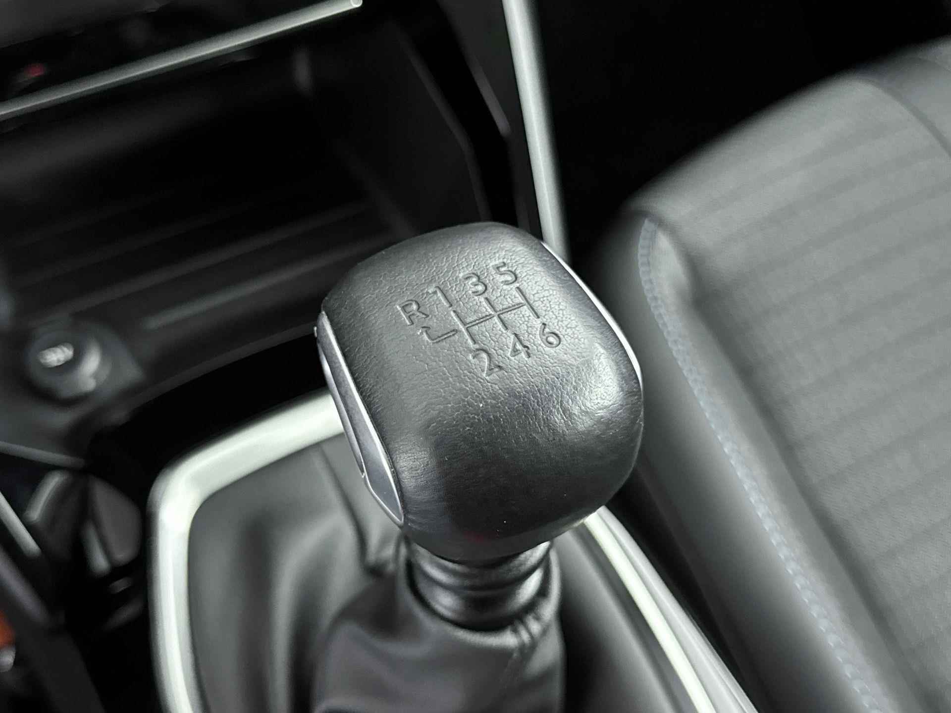 Peugeot 208 1.2 100 pk Allure | Navigatie | Digitale i-Cockpit | CarPlay - 23/35