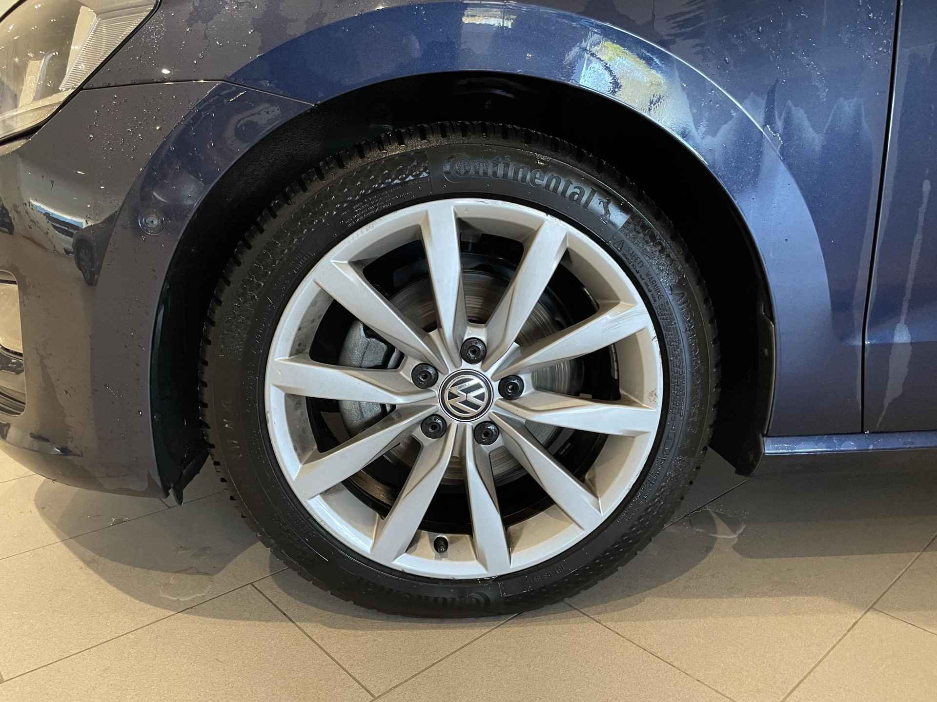 Volkswagen Golf Sportsvan 1.4 TSI Business Edition | Automaat | Apple Carplay | Lederen/Suede Bekleding | Stoelverwarming | Achteruitrijcamera | Parkeersensoren | Navigatie | Climate Control | Park Assist | - 2/28