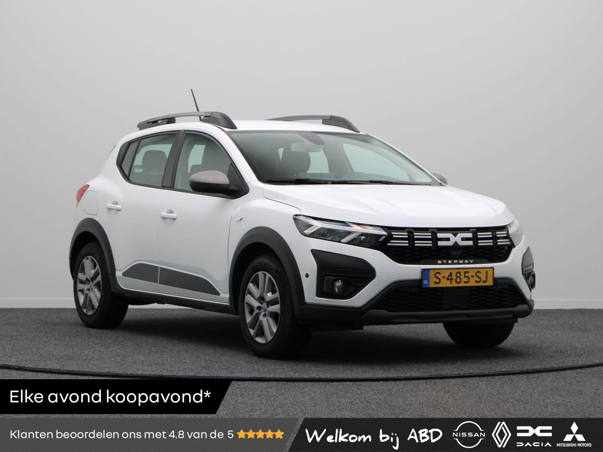 Dacia Sandero Stepway TCe 100pk ECO-G Expression | Achteruitrijcamera | Parkeersensoren voor en achter | Dodehoek detectie |