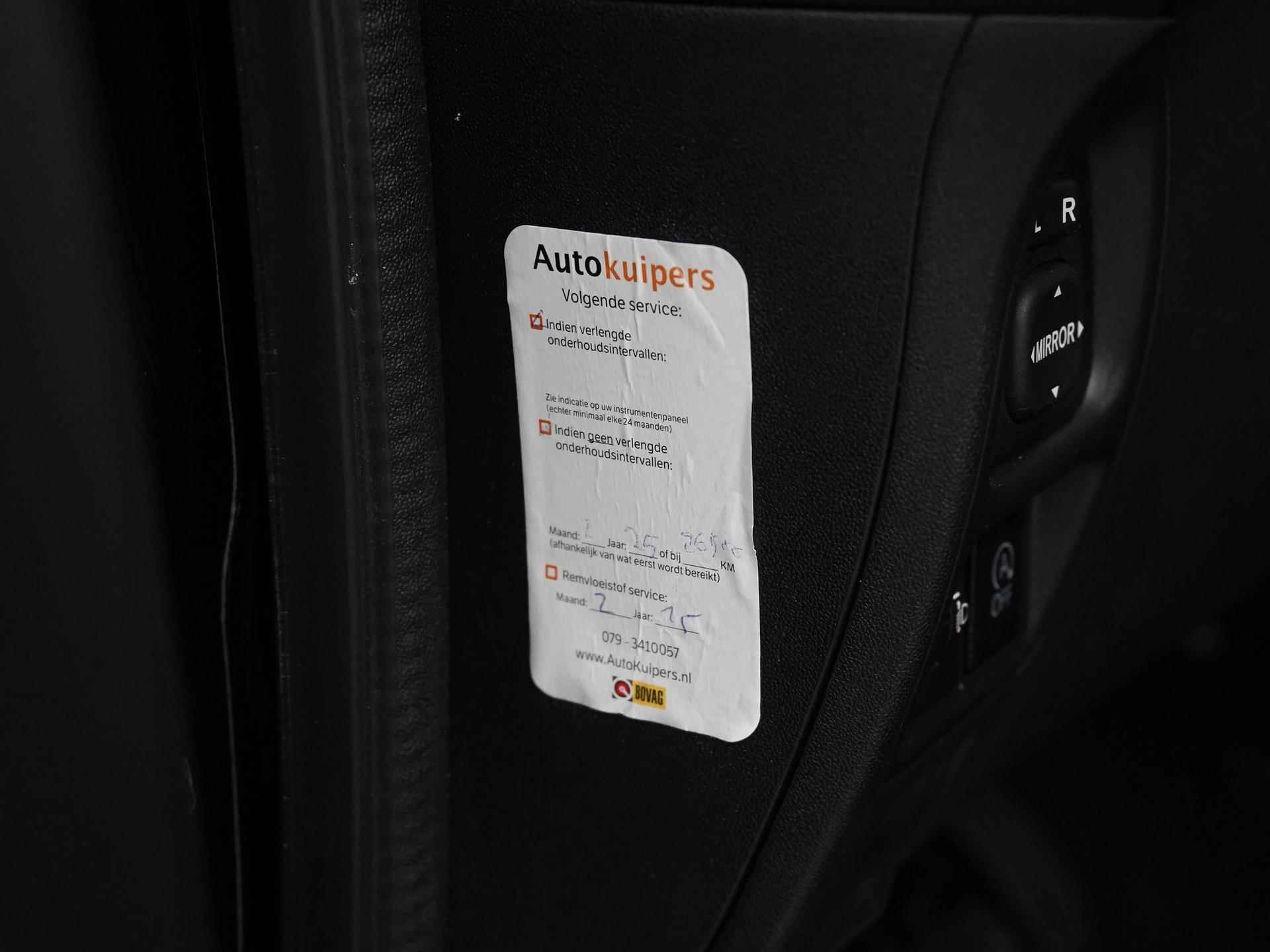 Toyota Aygo 1.0 VVT-i x-play | Camera | Navigatie | Zondag Open! - 31/34