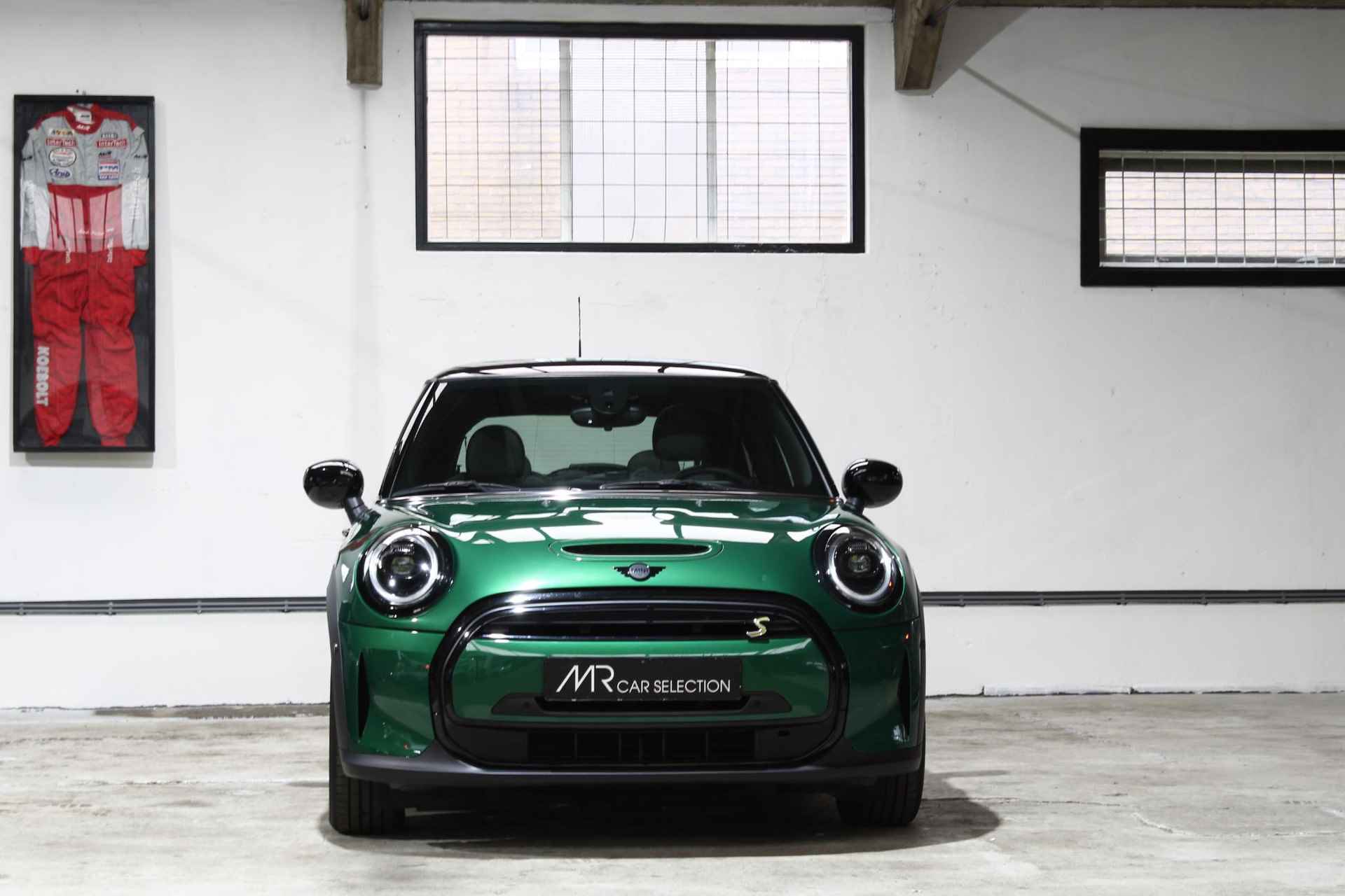 Mini Mini Electric Classic 33 kWh | Business Ed. | Panoramadak | LED | Apple Carplay | 2x laadsnoer | NL Auto | BTW | - 3/27