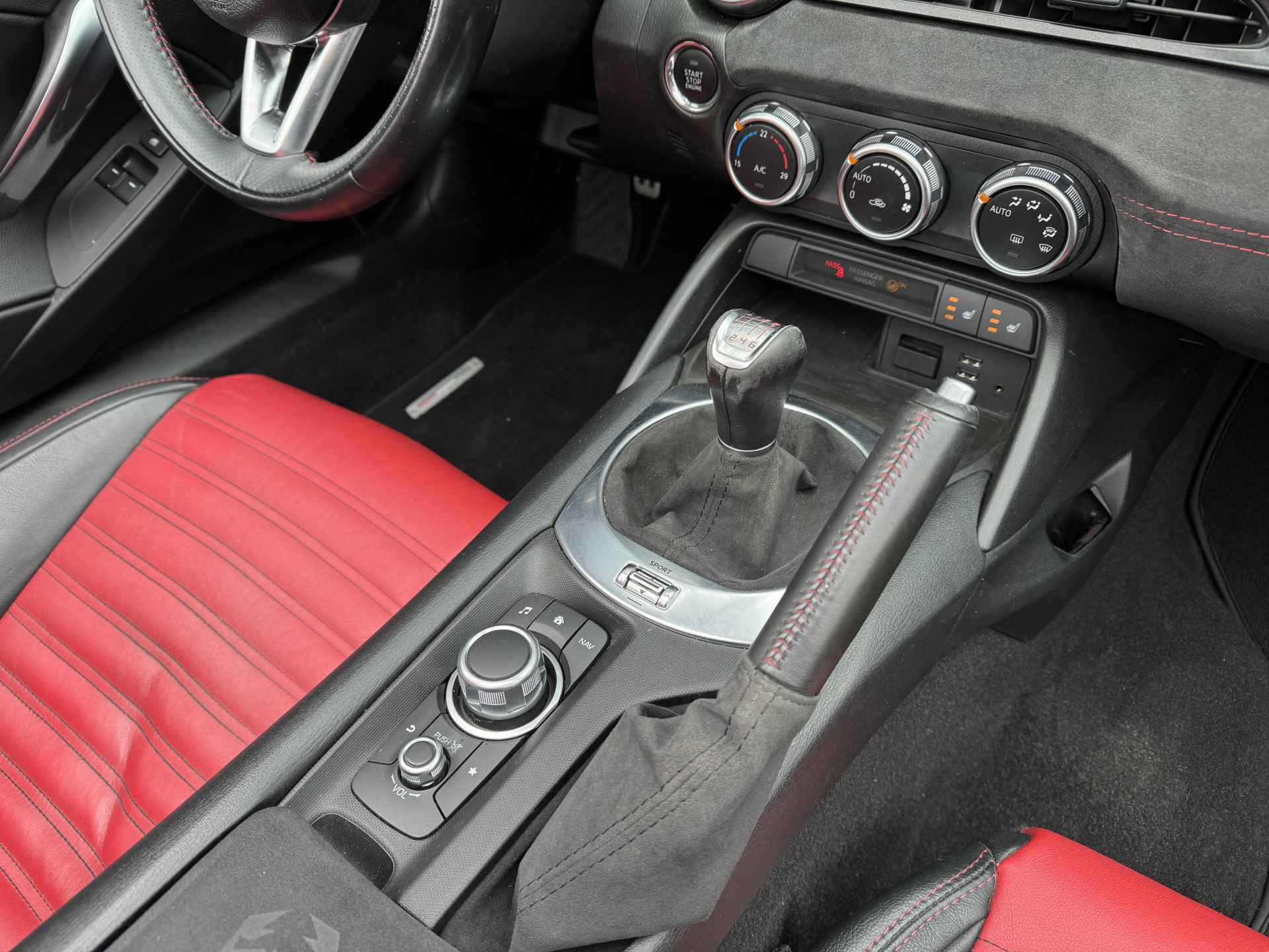 Fiat 124 Spider Abarth 1.4 MultiAir Turbo | Orgineel NL | 170PK Handbak | Cruise | Stoelverwarming | Bose Audio - 26/42